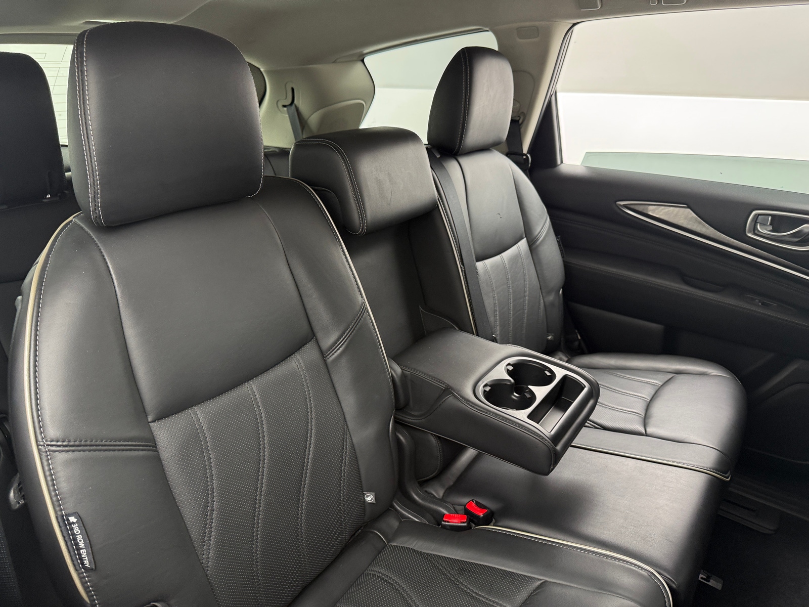 Thumbnail: 2018 INFINITI QX60 - 5