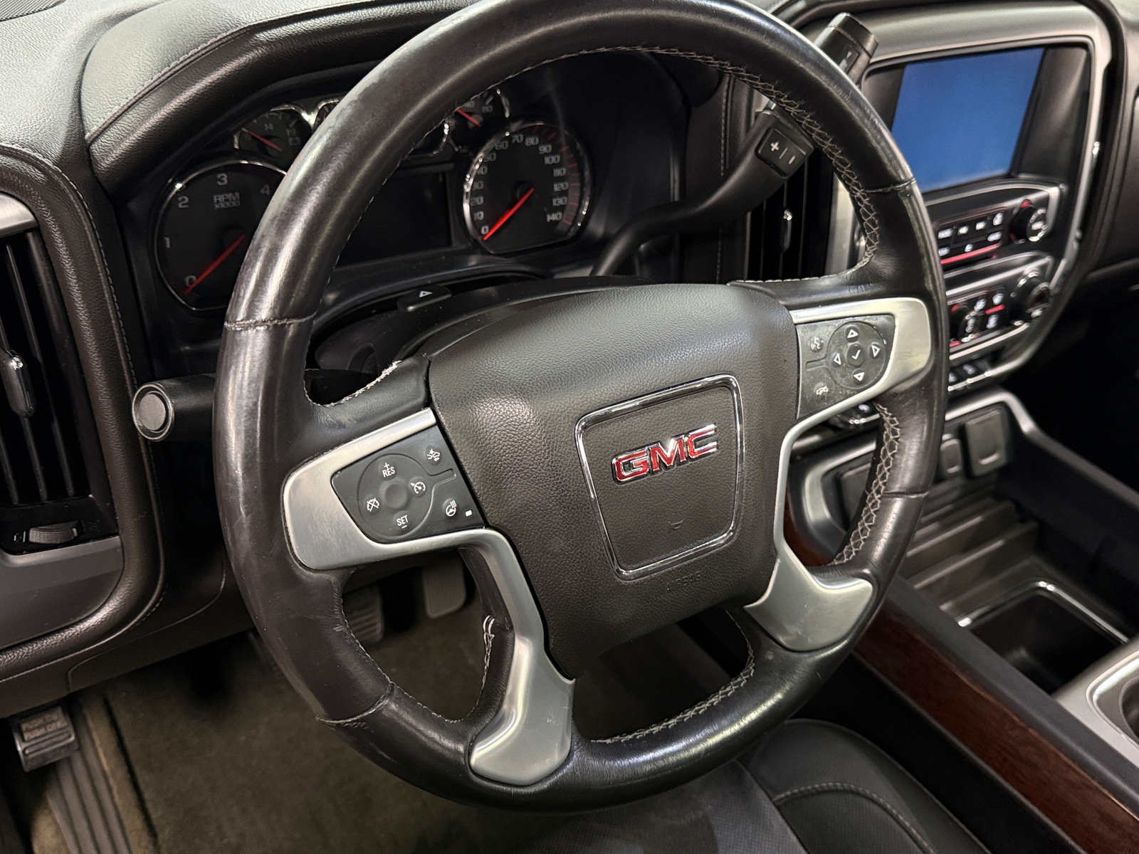 Thumbnail: 2015 GMC Sierra 1500 - 4