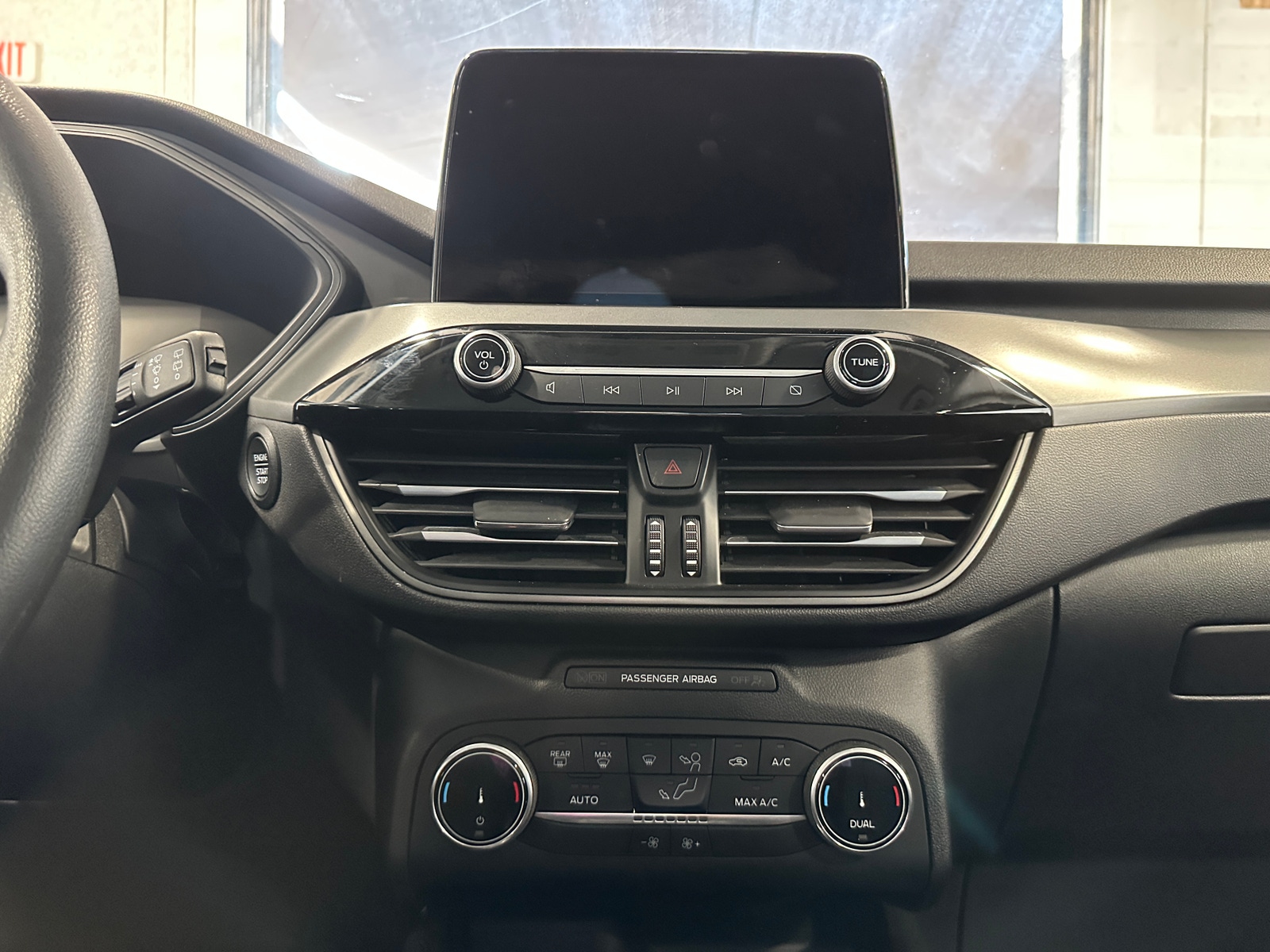 Thumbnail: 2025 Ford Escape - 4