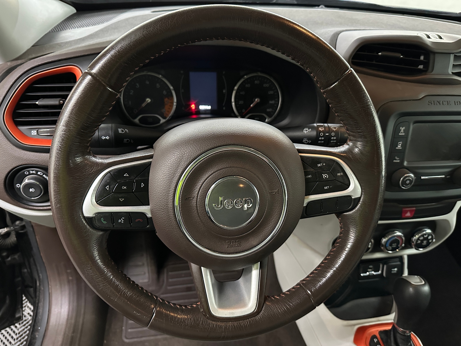 Thumbnail: 2016 Jeep Renegade - 5