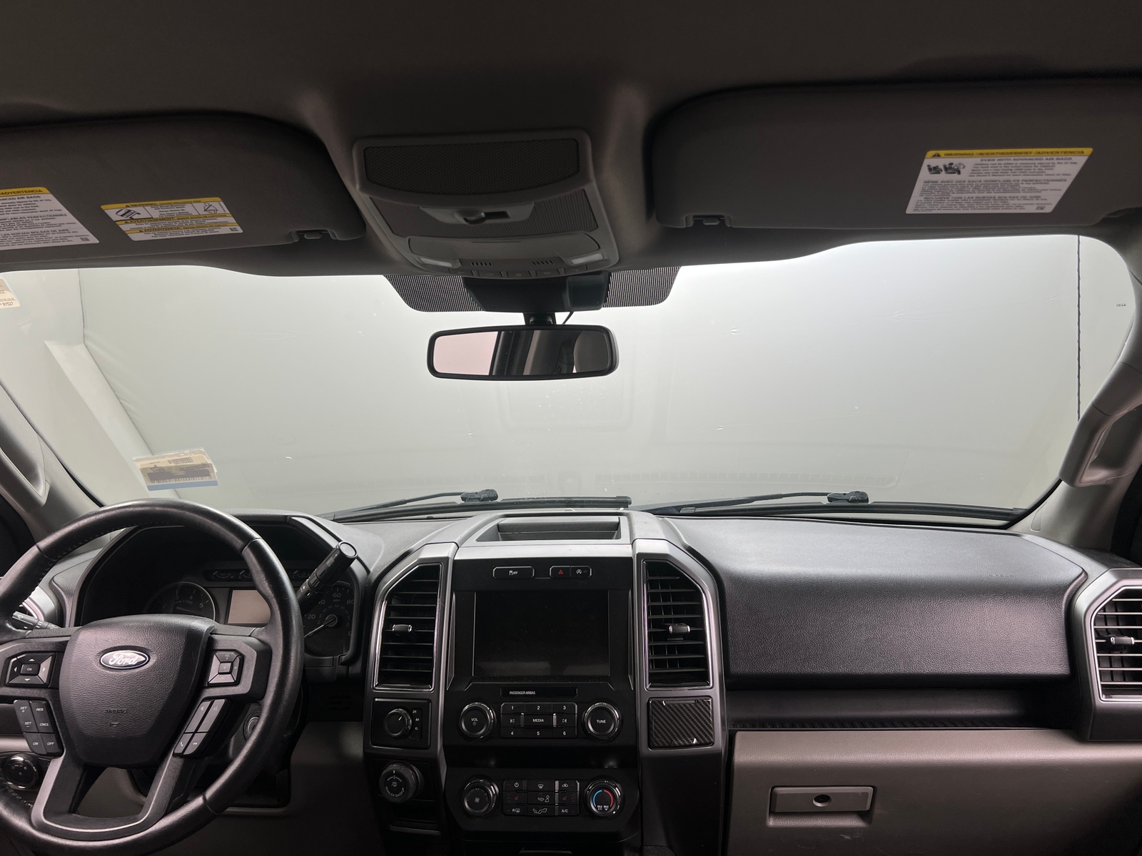 Thumbnail: 2019 Ford Econoline - 3