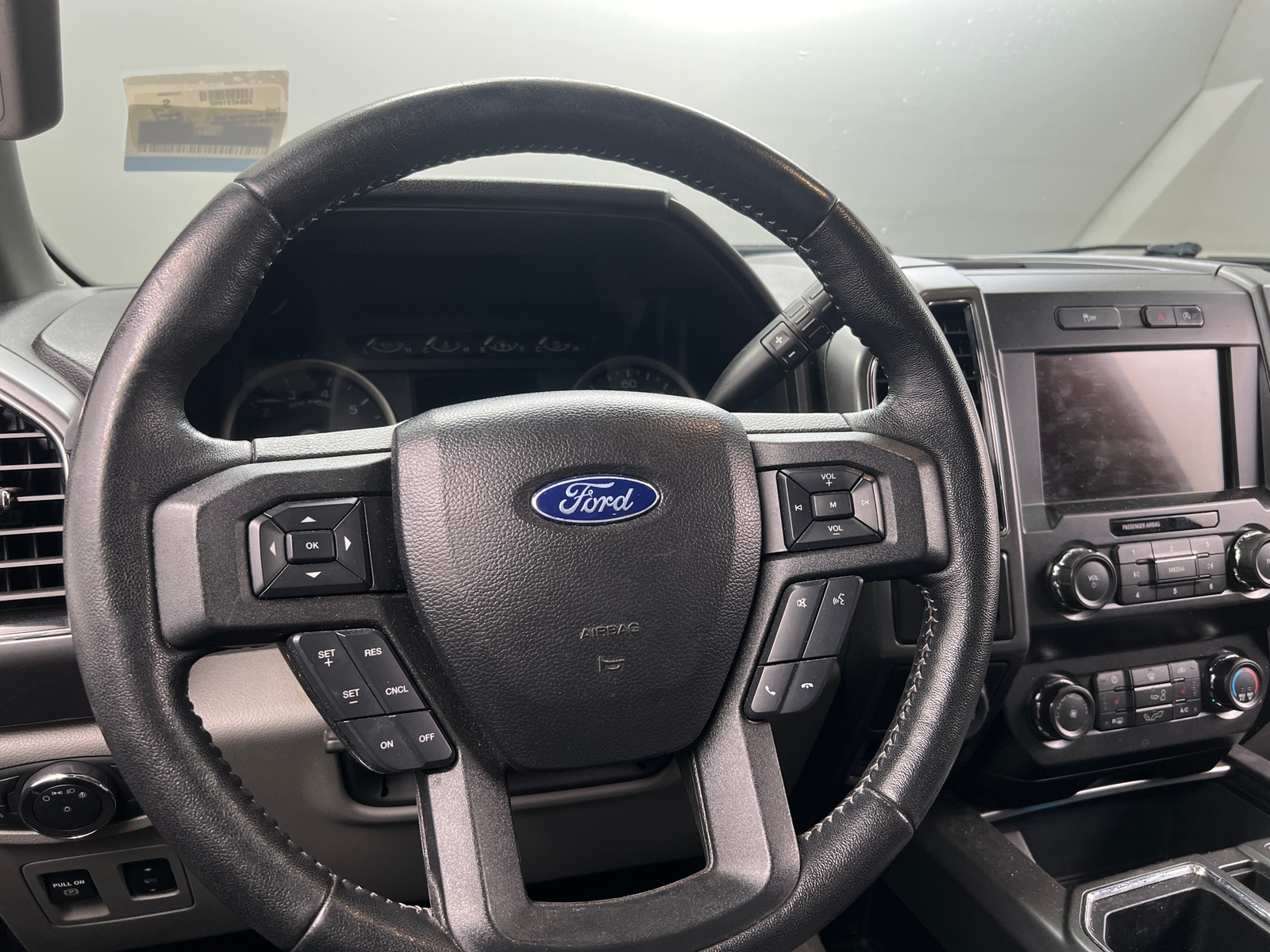 Thumbnail: 2019 Ford Econoline - 5