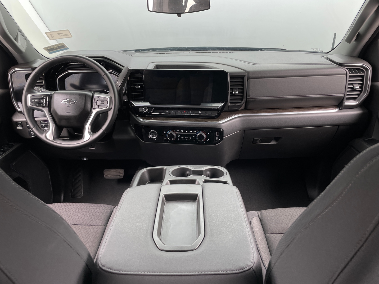 Thumbnail: 2024 Chevrolet Silverado 1500 - 3