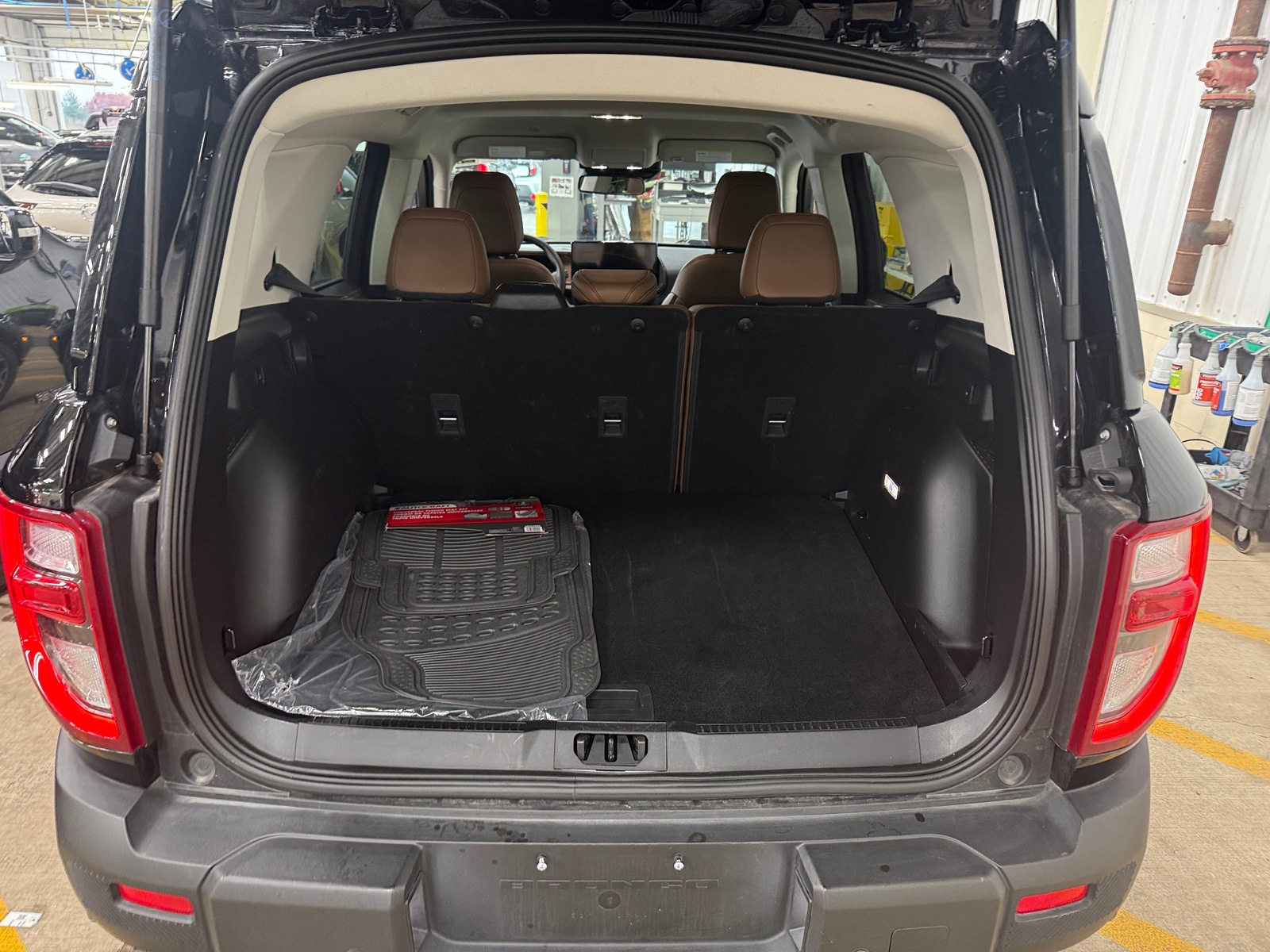 Thumbnail: 2025 Ford Bronco Sport - 6