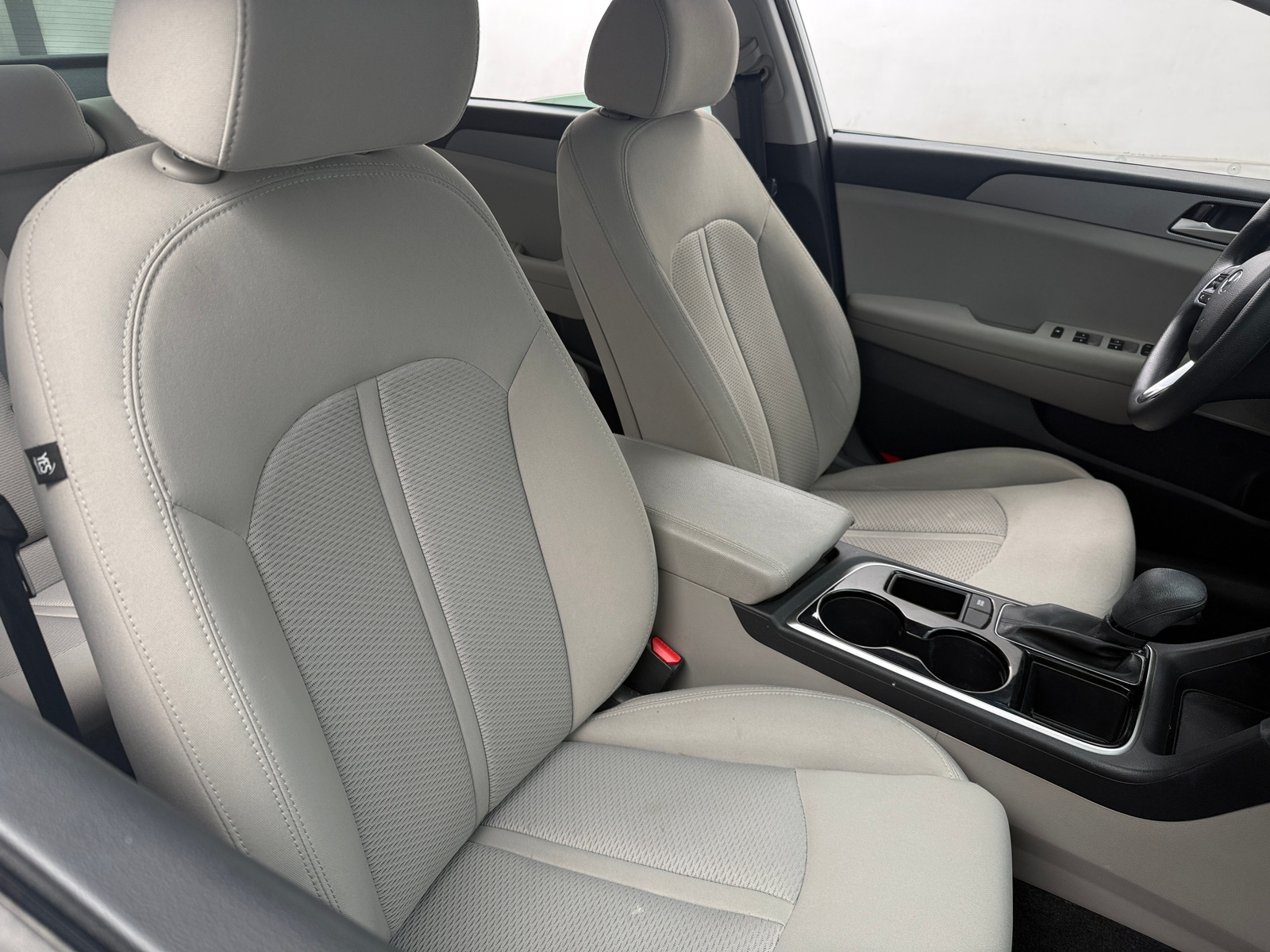 Thumbnail: 2019 Hyundai Sonata - 2