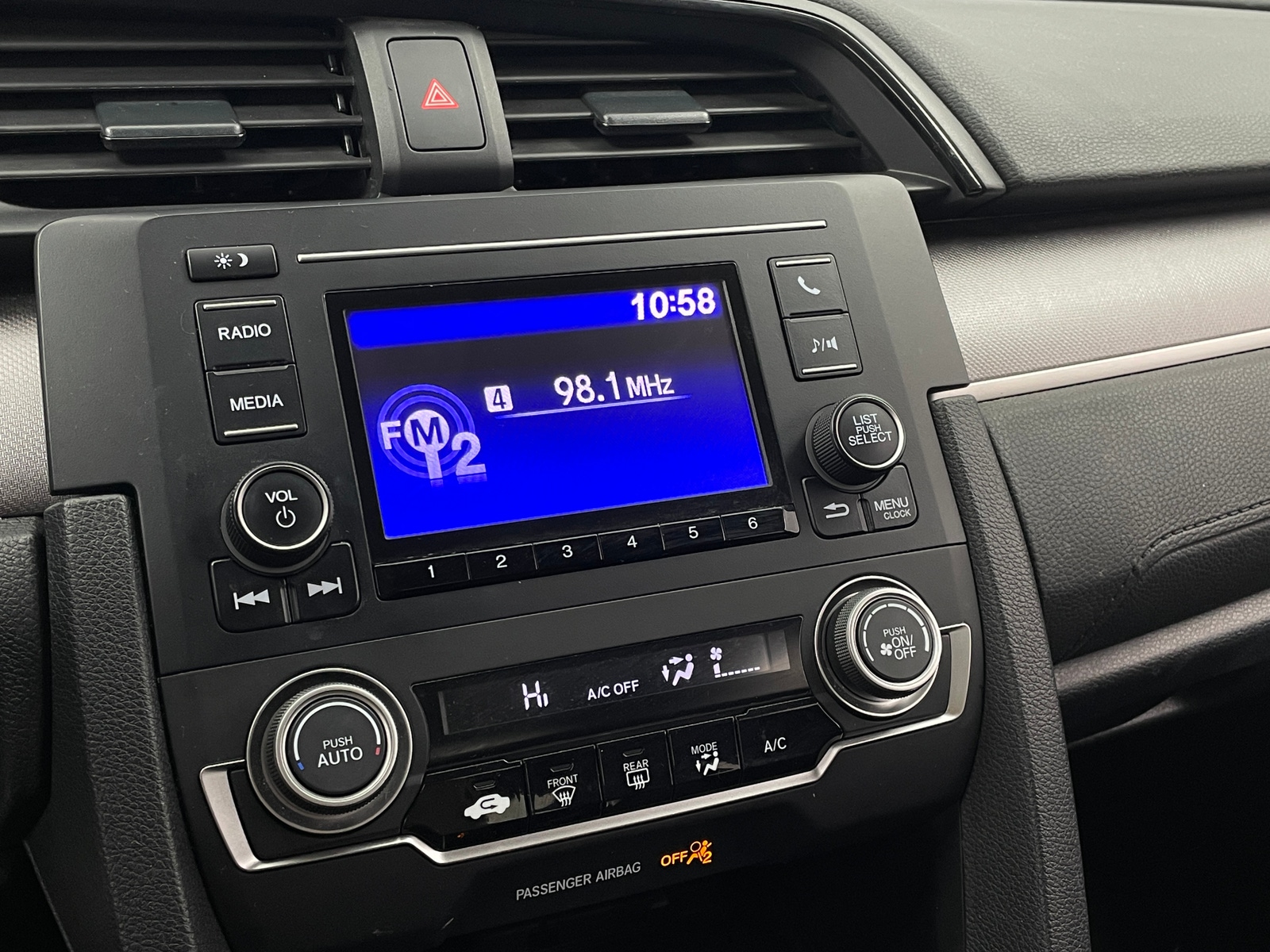 Thumbnail: 2017 Honda Civic - 4