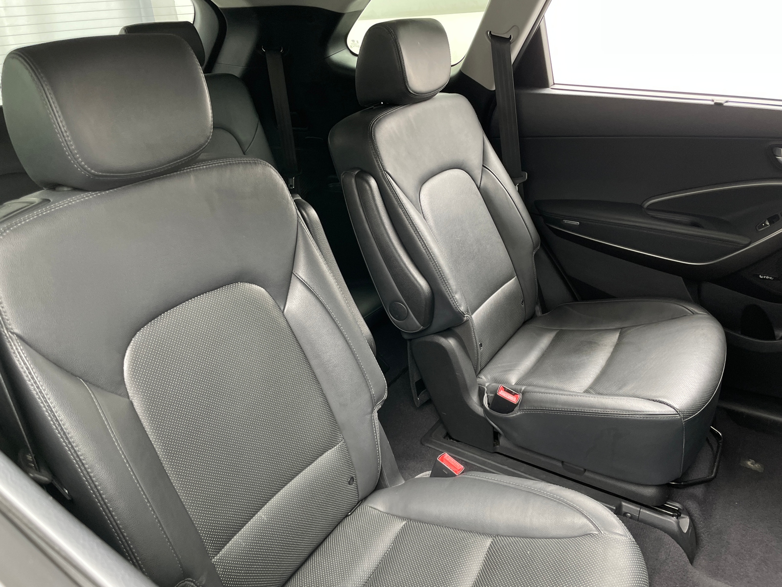 Thumbnail: 2017 Hyundai Santa Fe - 5