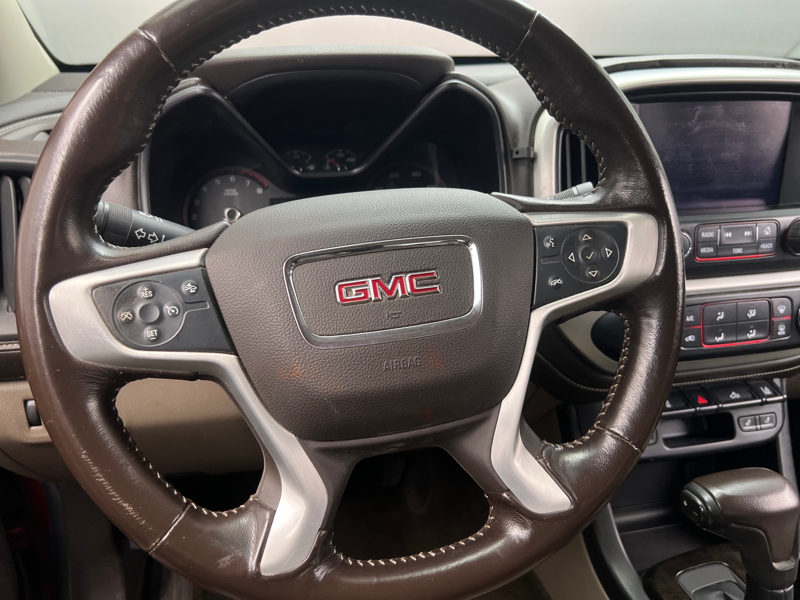 Thumbnail: 2015 GMC Canyon - 4