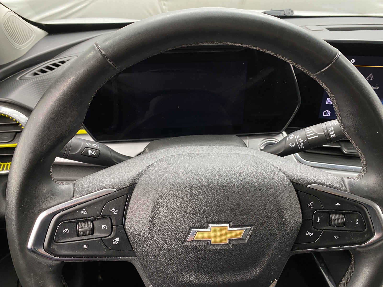 Thumbnail: 2024 Chevrolet Trax - 5