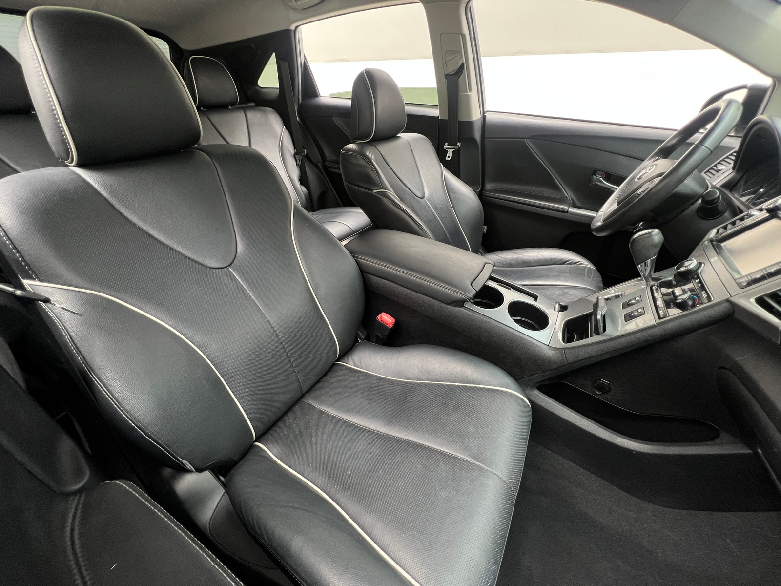 Thumbnail: 2014 Toyota Venza - 2