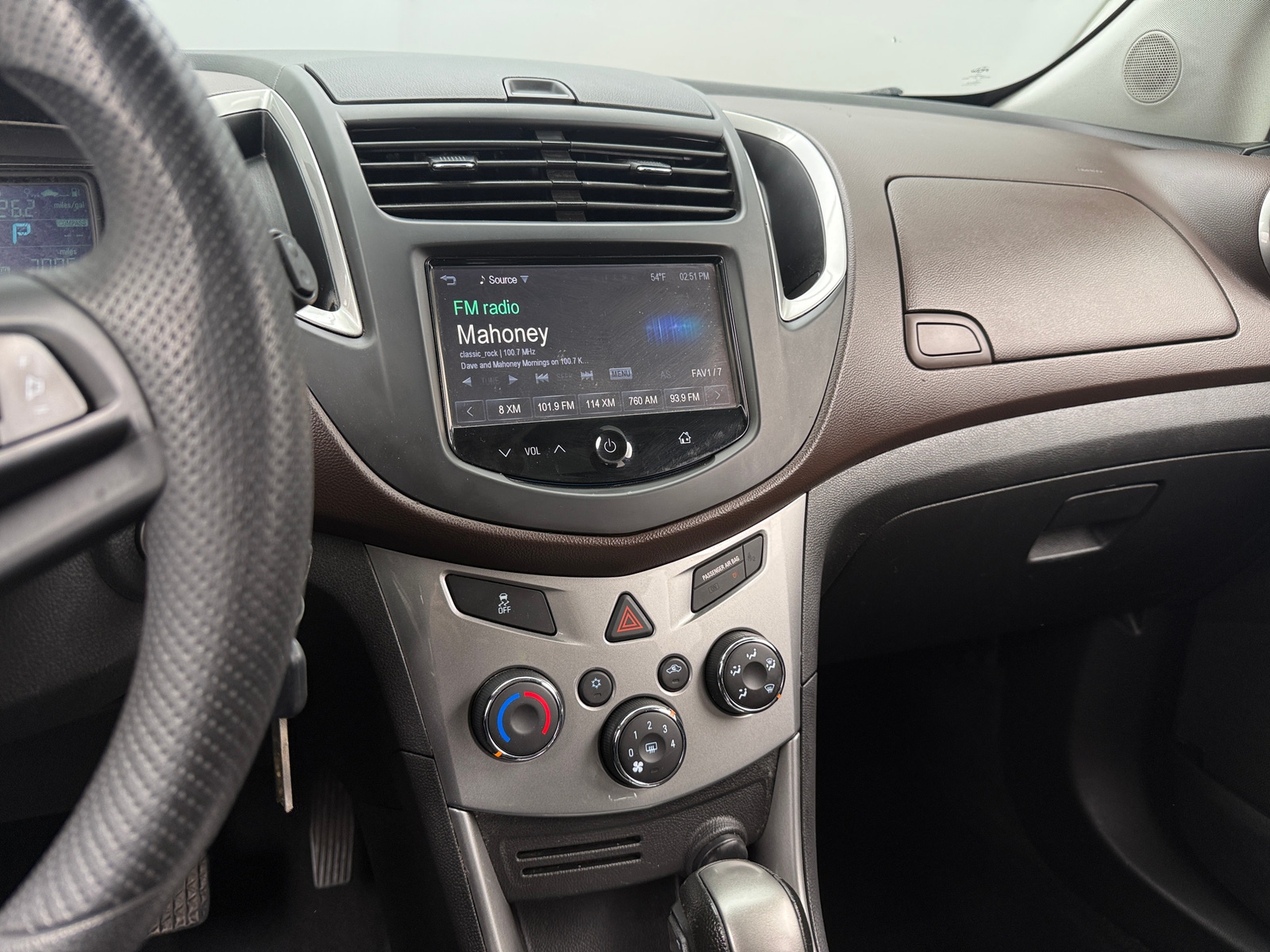 Thumbnail: 2015 Chevrolet Trax - 4