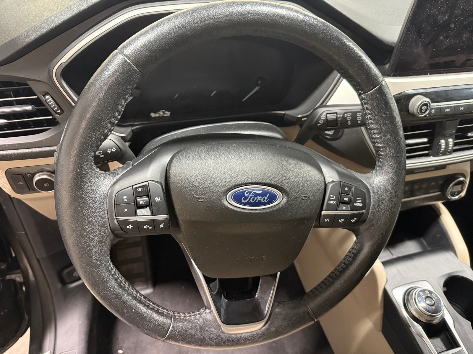 Thumbnail: 2020 Ford Escape - 4