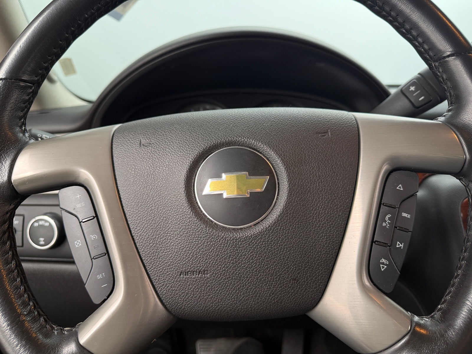 Thumbnail: 2013 Chevrolet Tahoe - 4