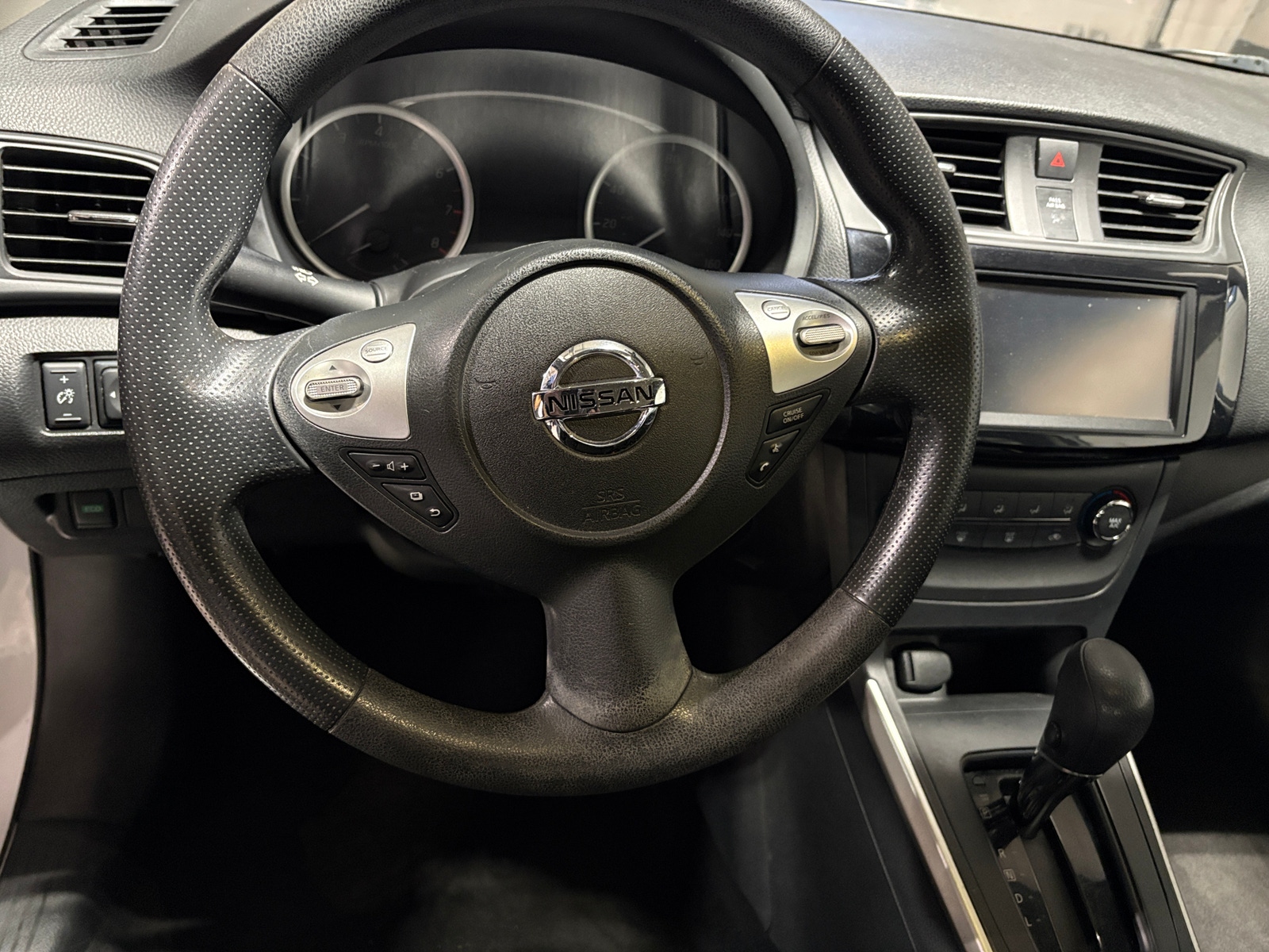 Thumbnail: 2019 Nissan Sentra - 5