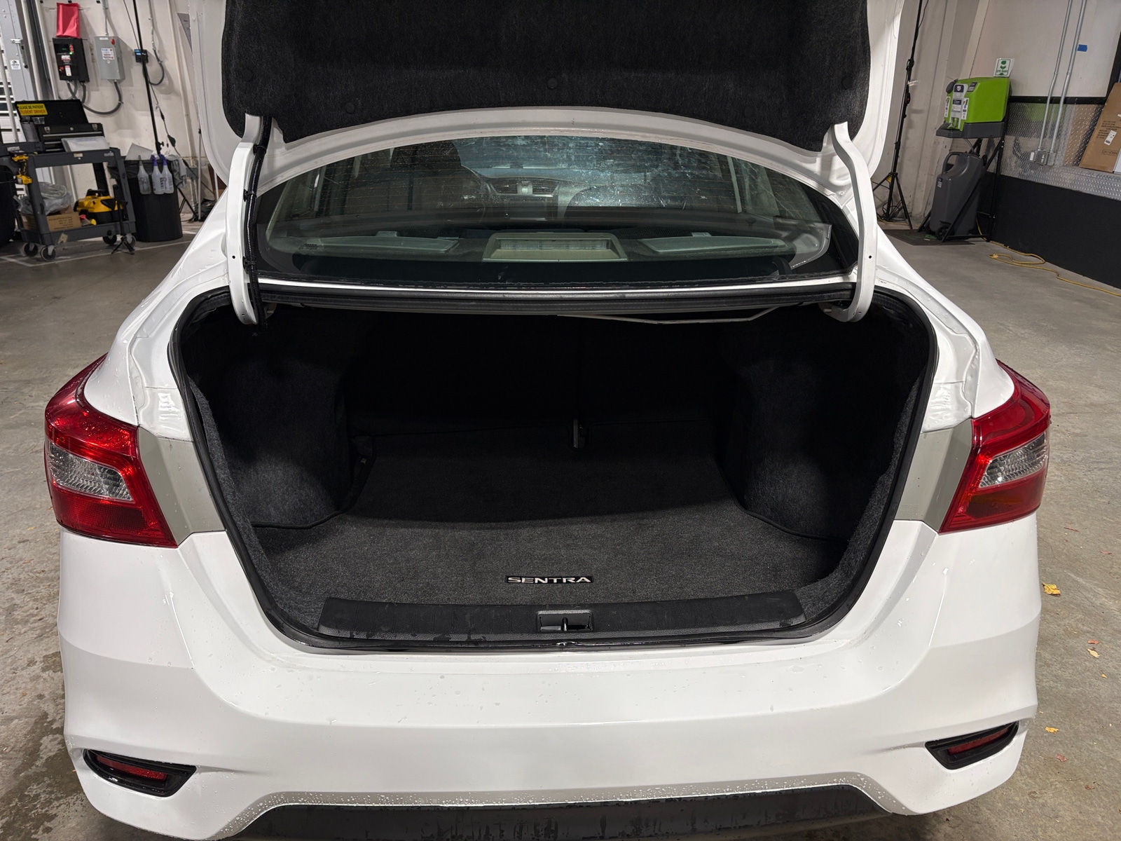 Thumbnail: 2019 Nissan Sentra - 7