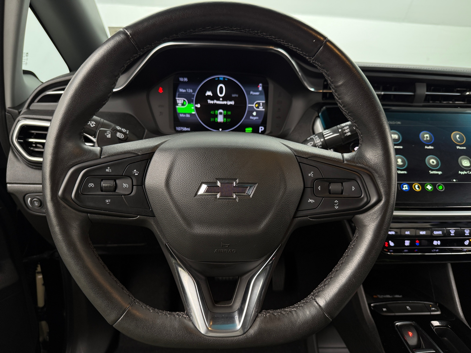 Thumbnail: 2023 Chevrolet Bolt EV - 4