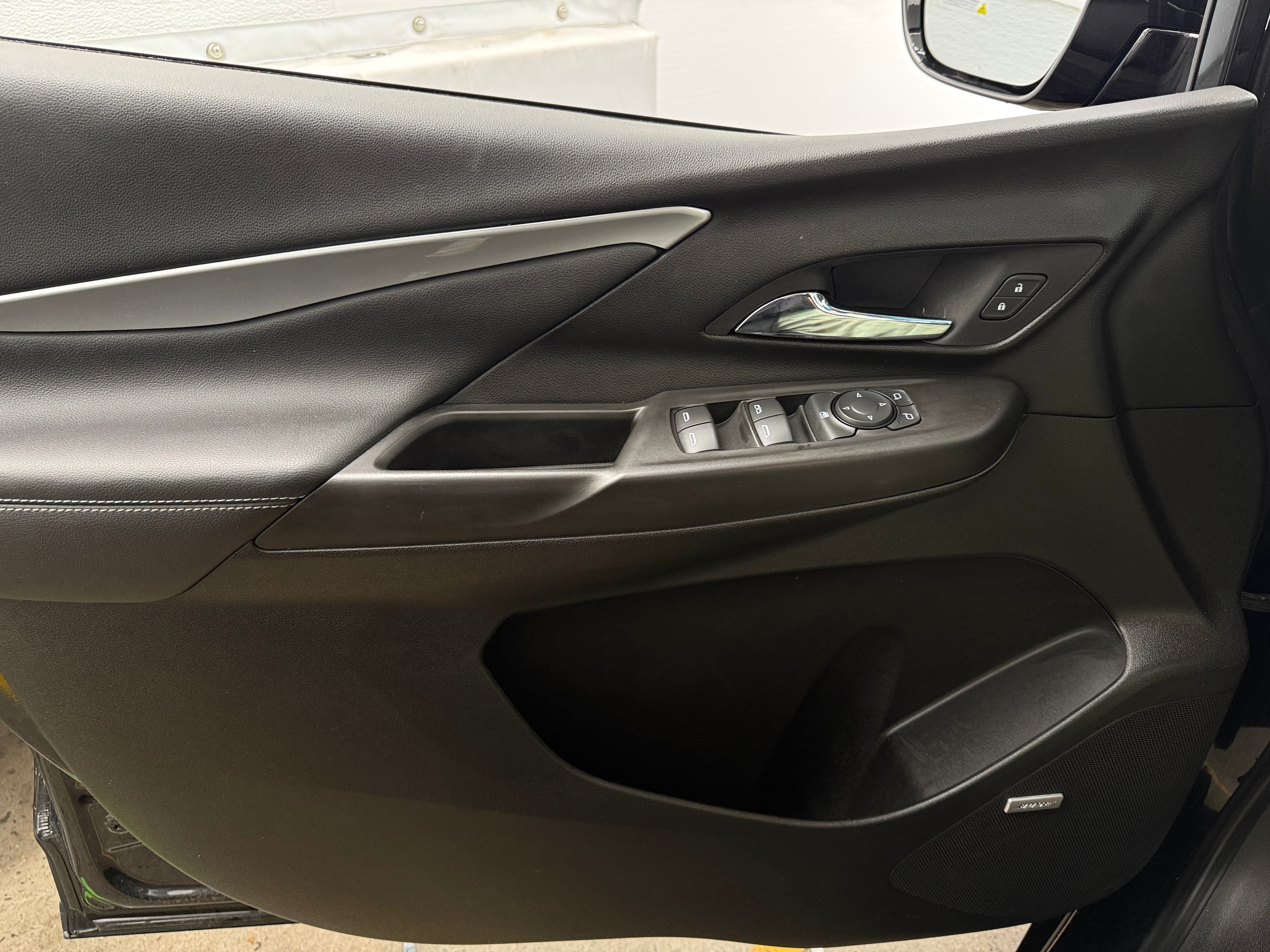 Used 2023 Chevrolet Bolt EV 2LT with VIN 1G1FX6S07P4108617 for sale in Oak Creek, WI