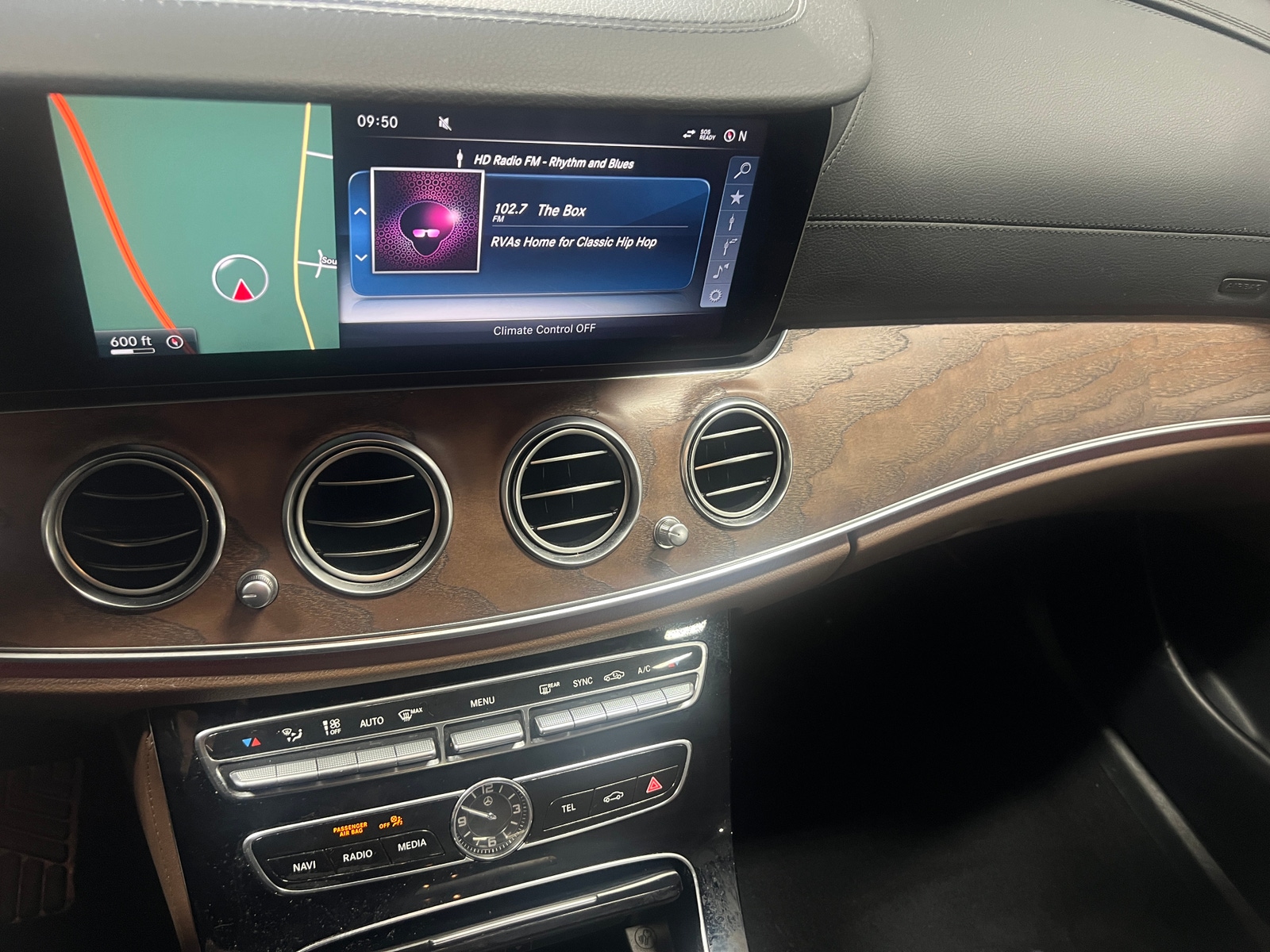 Thumbnail: 2017 Mercedes-Benz E-Class - 3