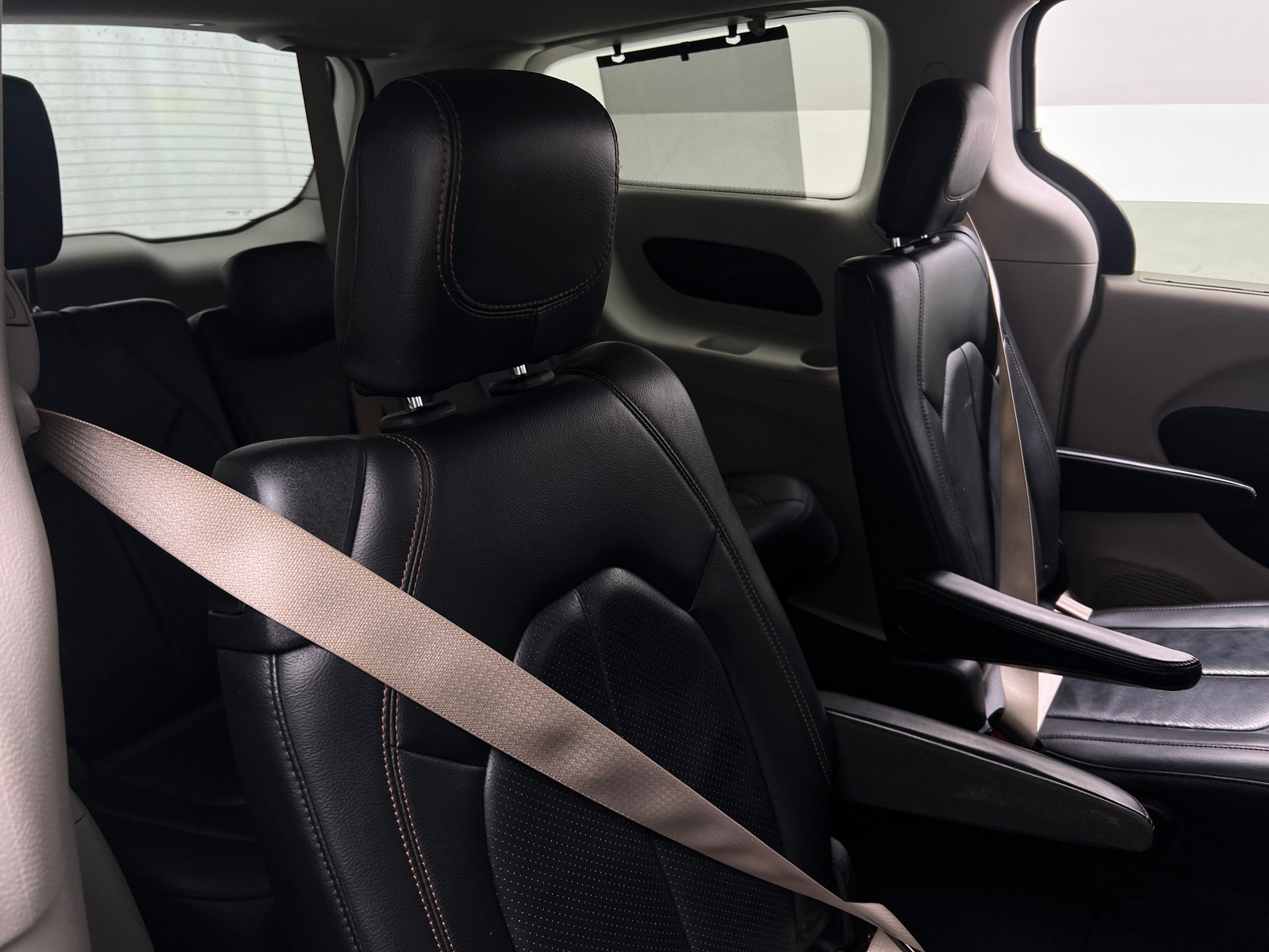 Thumbnail: 2020 Chrysler Pacifica - 5