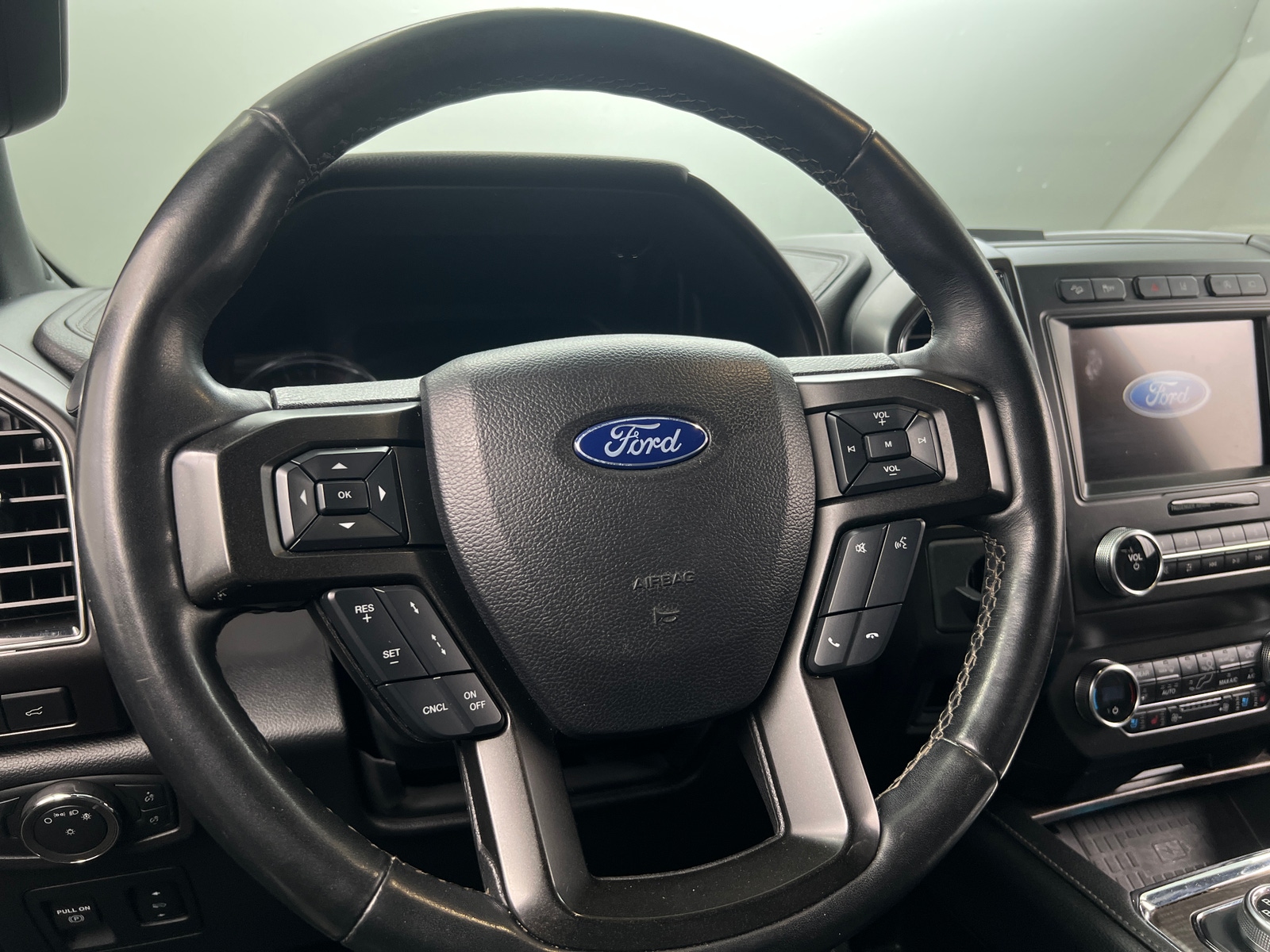 Thumbnail: 2020 Ford Expedition - 4