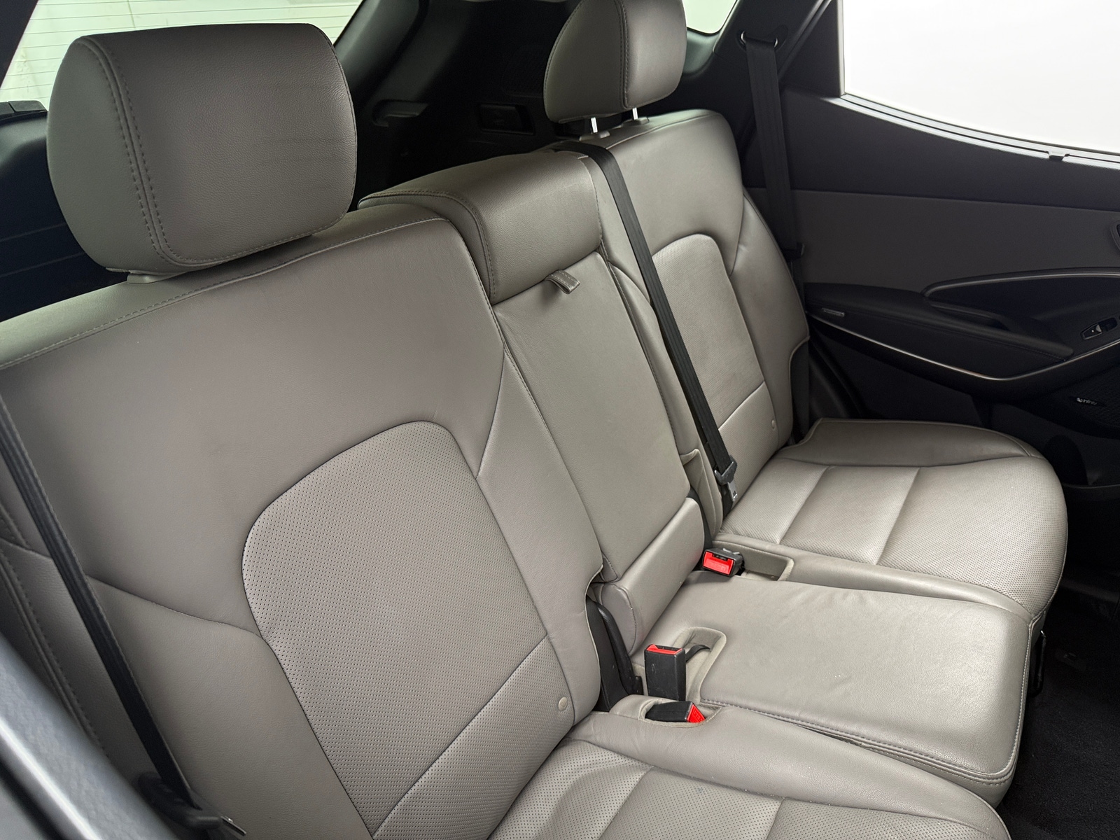 Thumbnail: 2017 Hyundai Santa Fe - 5