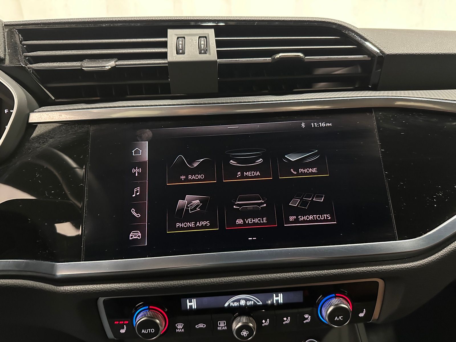 Thumbnail: 2021 Audi Q3 - 3