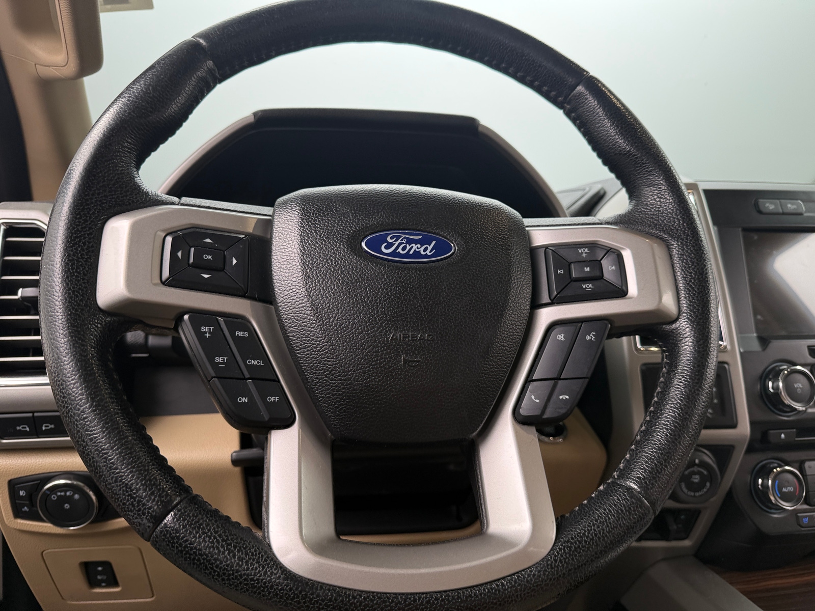 Thumbnail: 2016 Ford Econoline - 4