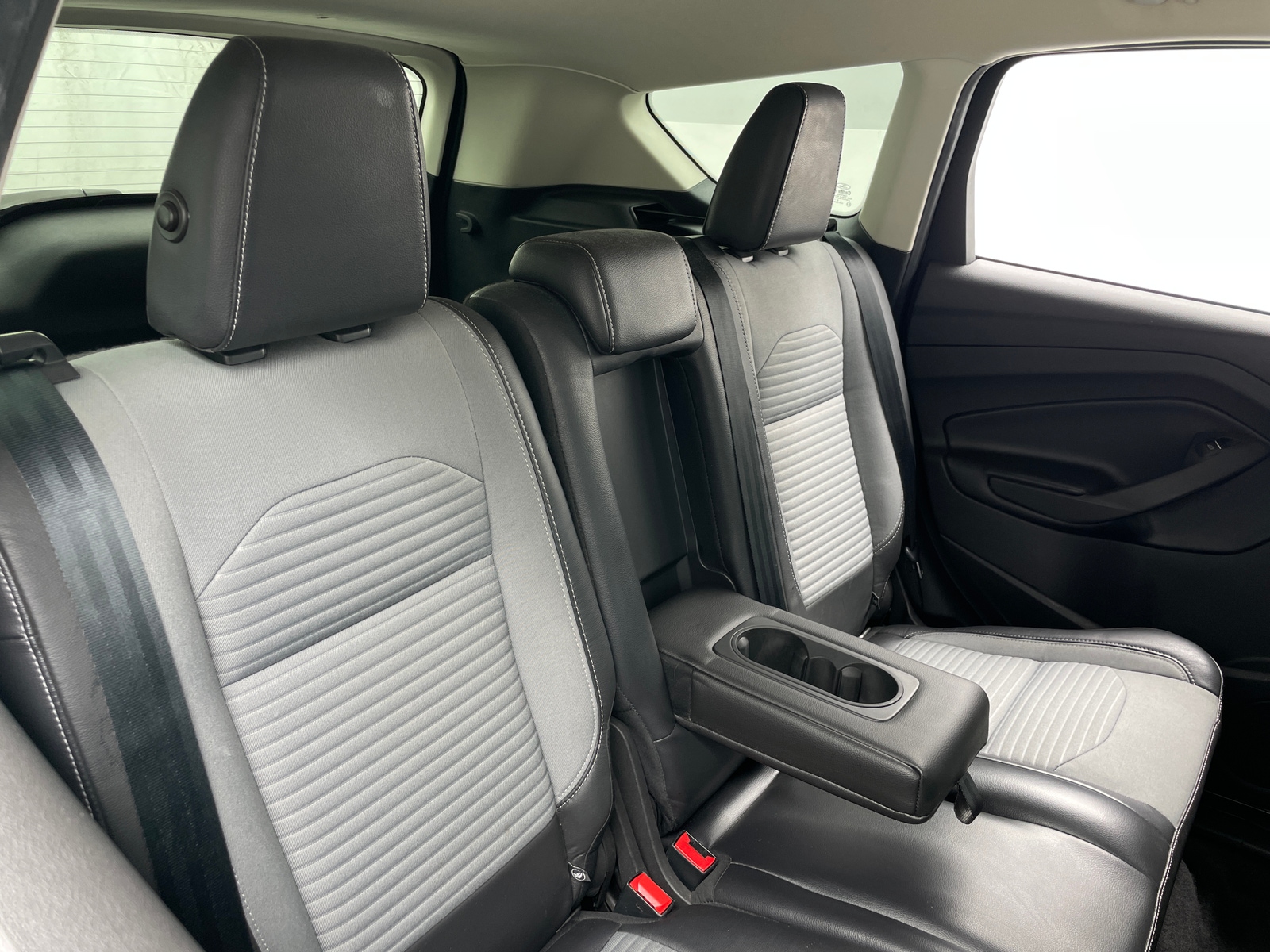 Thumbnail: 2019 Ford Escape - 6