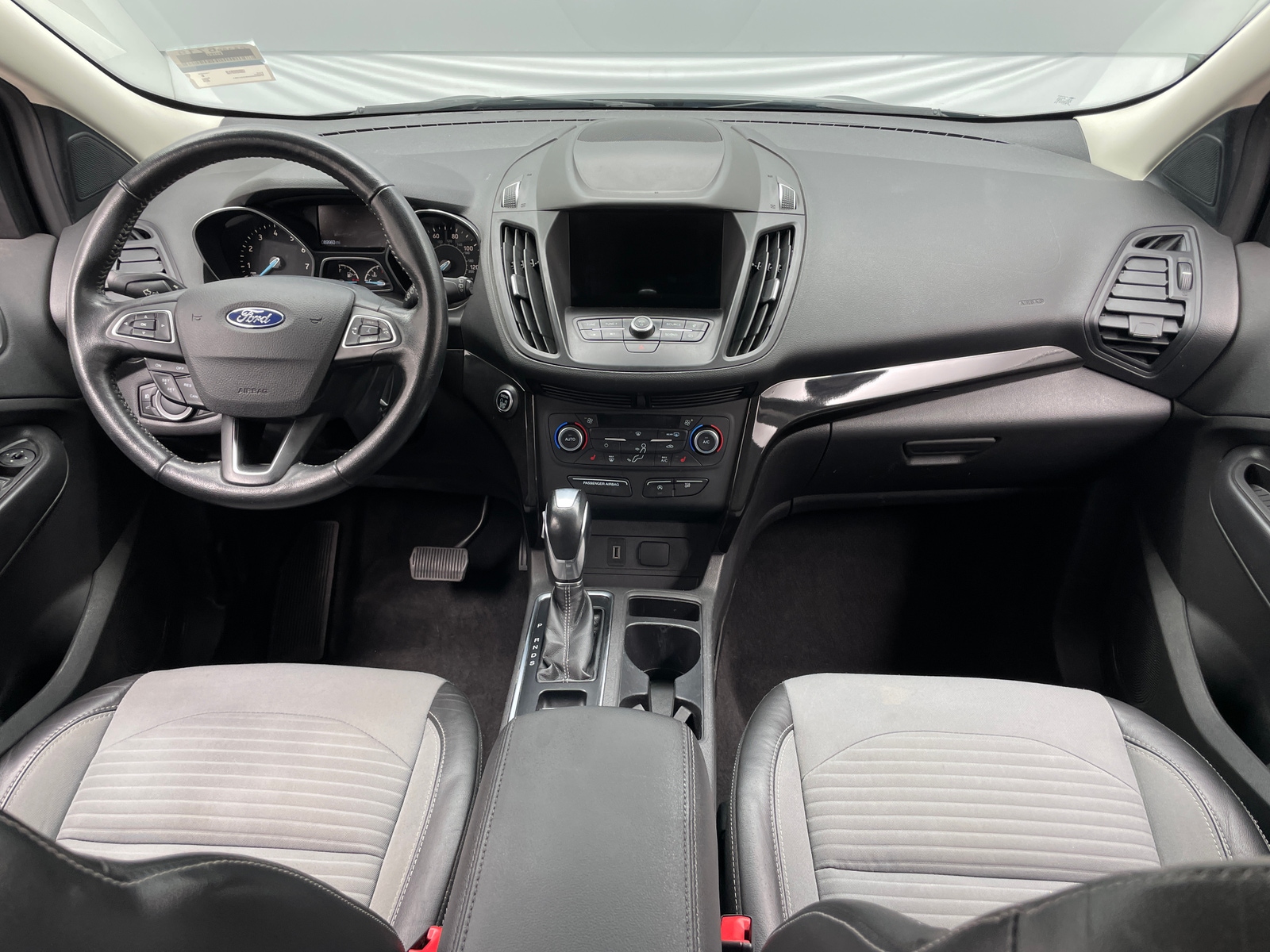 Thumbnail: 2019 Ford Escape - 3