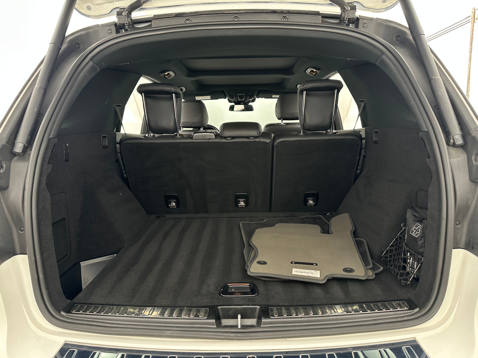 Thumbnail: 2017 Mercedes-Benz GLE - 6