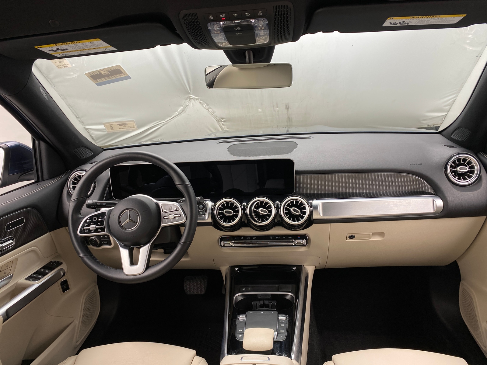 Thumbnail: 2021 Mercedes-Benz GLB - 2