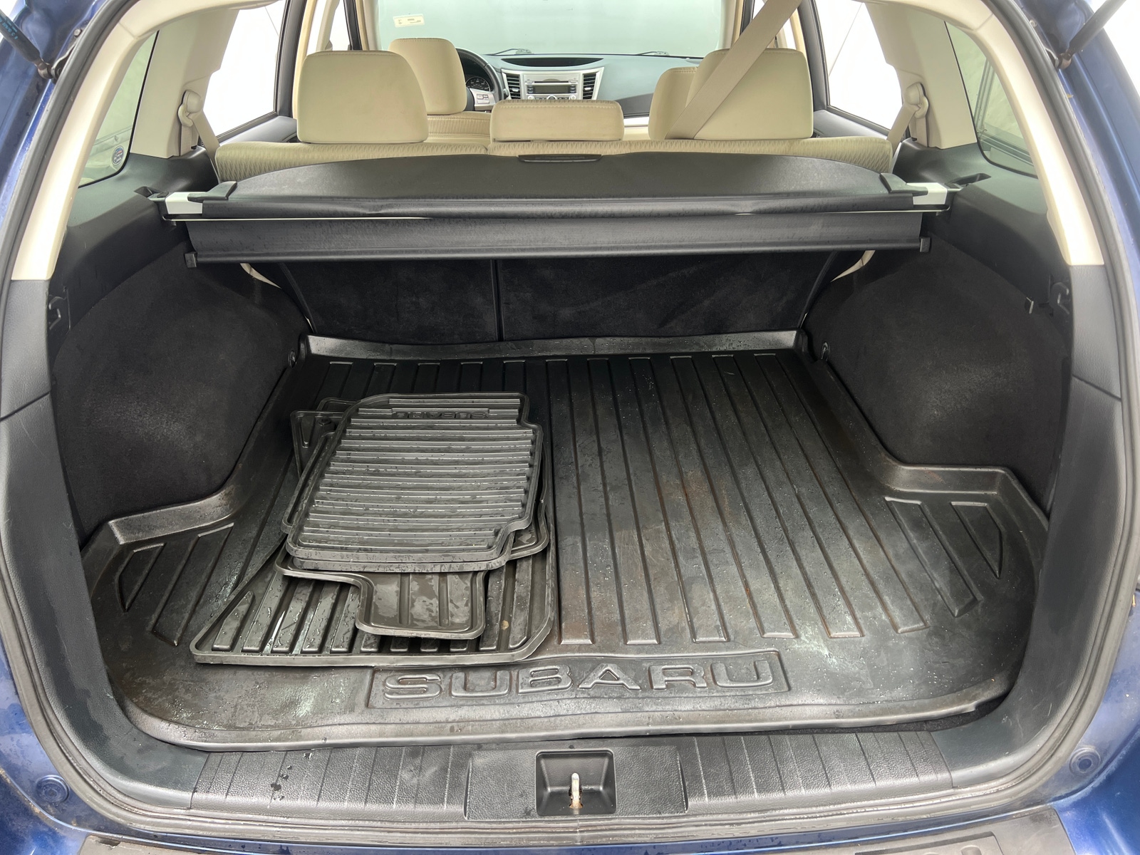 Thumbnail: 2011 Subaru Outback - 7