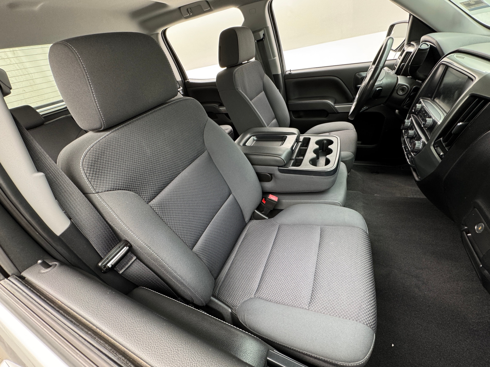 Thumbnail: 2018 Chevrolet Silverado 1500 - 2