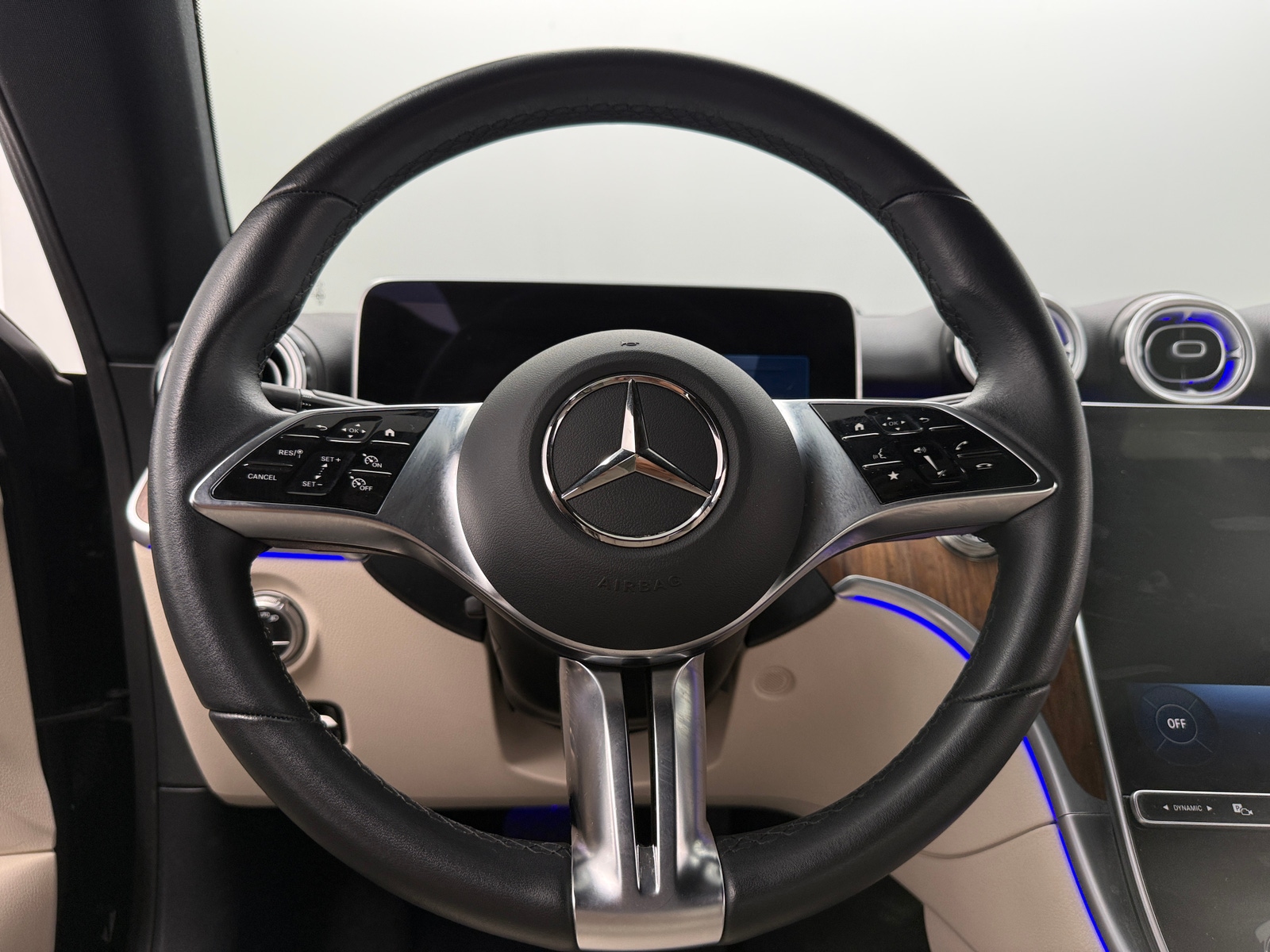 Thumbnail: 2025 Mercedes-Benz CLE - 3