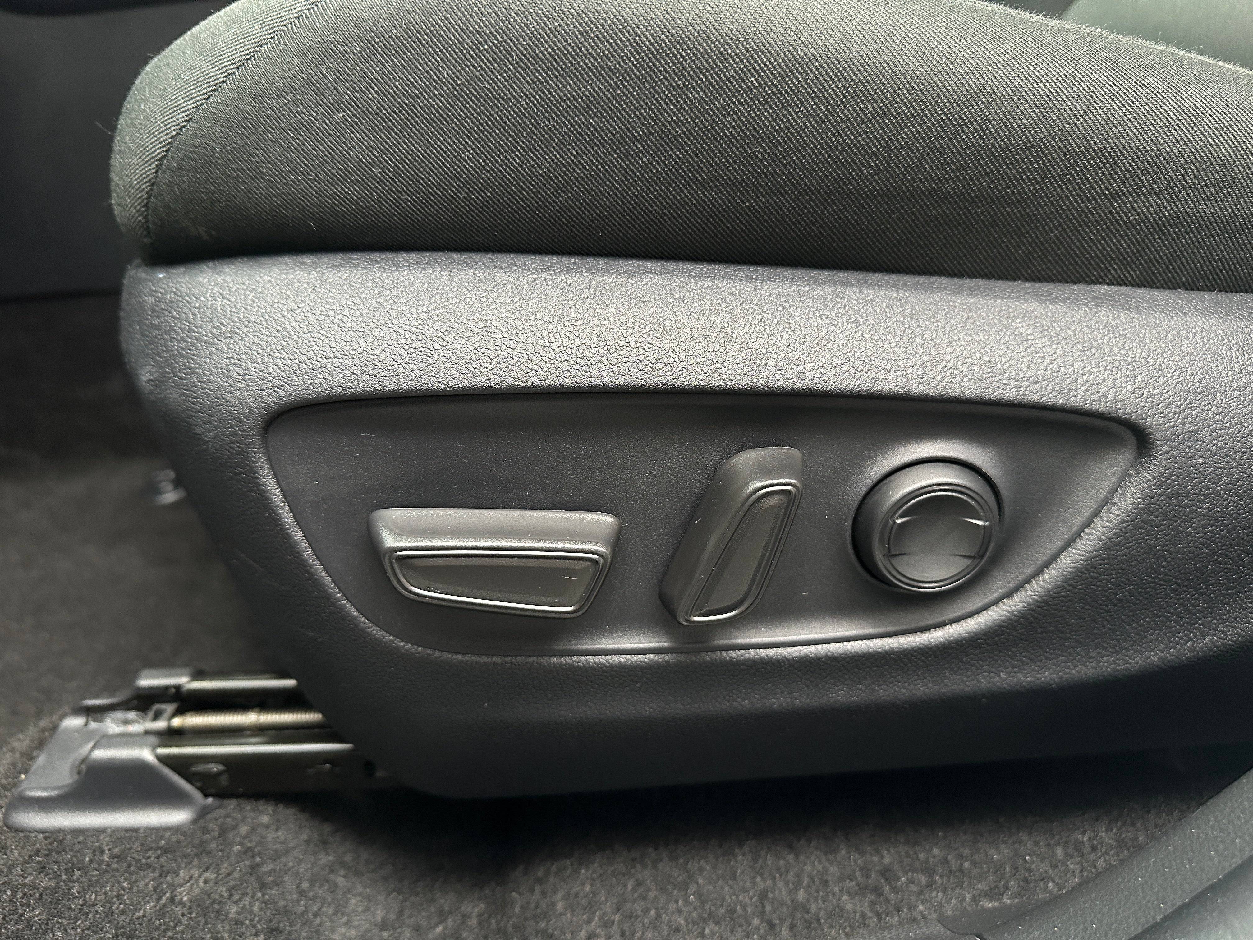 Used 2025 Toyota RAV4 XLE with VIN 4T3RWRFV0SU164845 for sale in Northfield, Minnesota