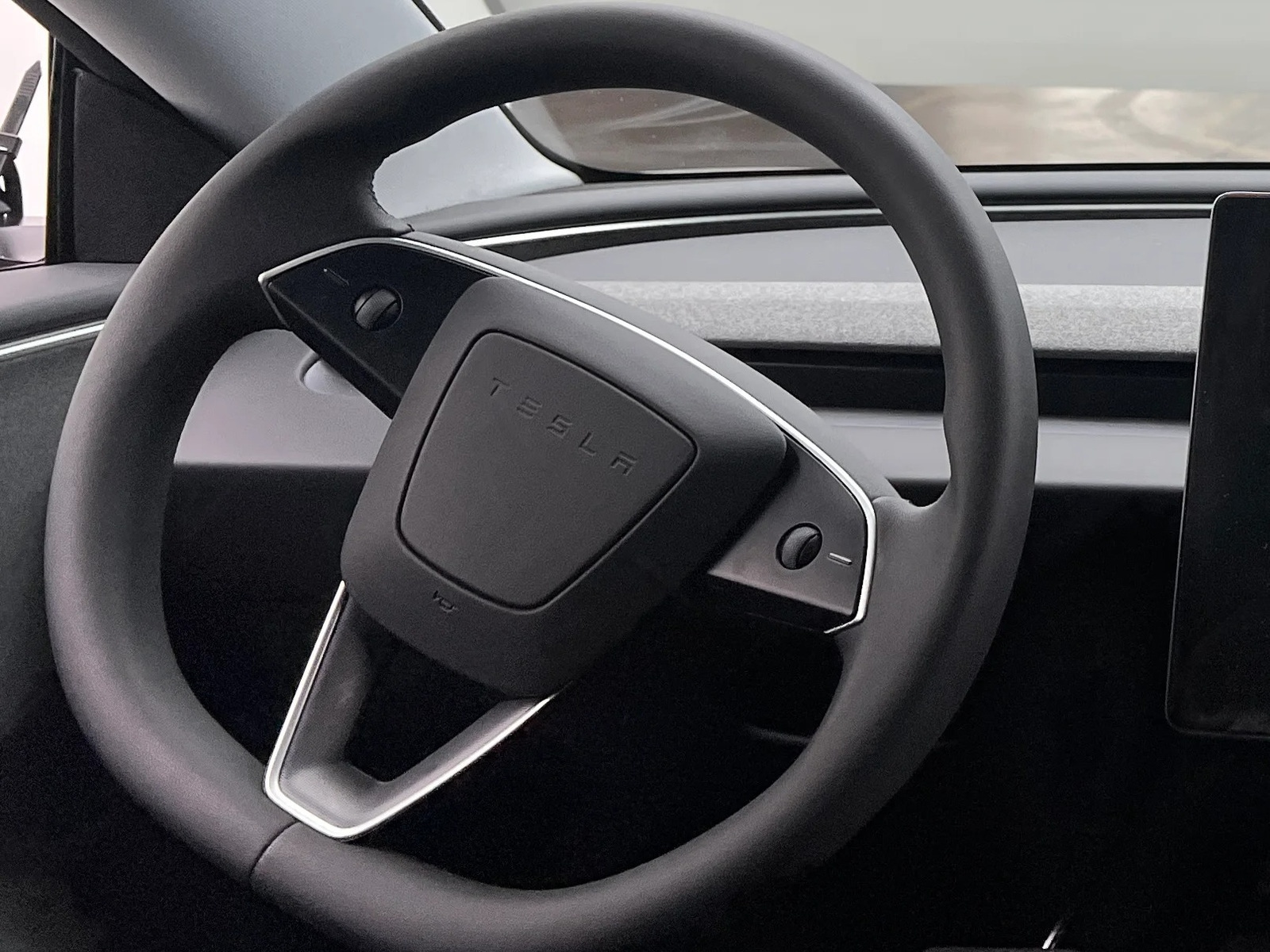 Thumbnail: 2025 Tesla Model 3 - 4