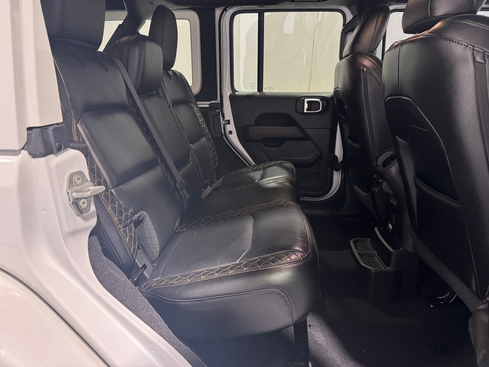 Thumbnail: 2021 Jeep Wrangler - 6