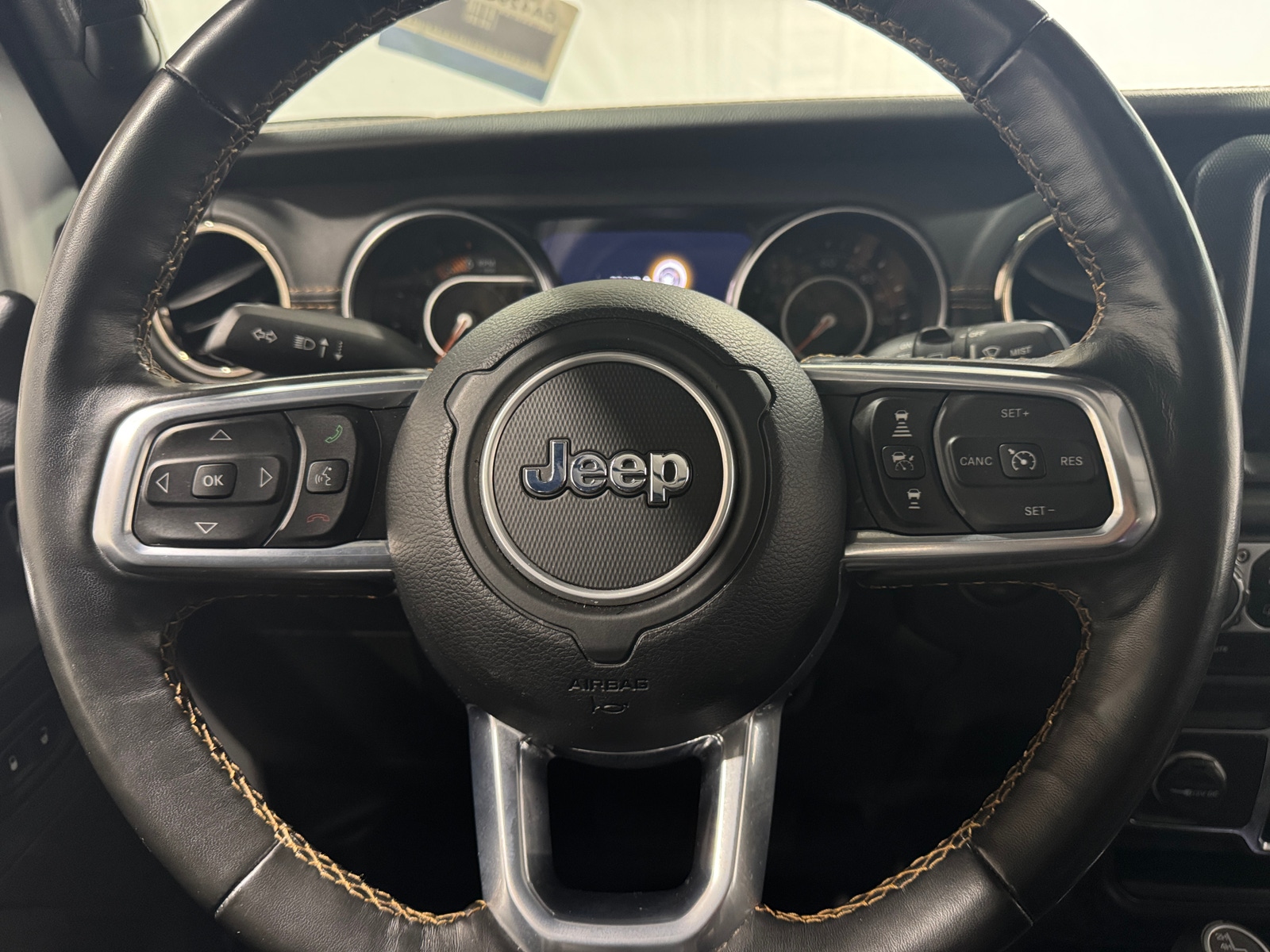 Thumbnail: 2021 Jeep Wrangler - 5