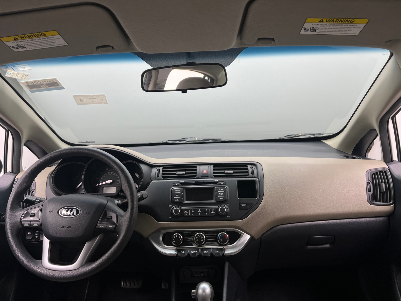 Thumbnail: 2015 Kia Rio - 3