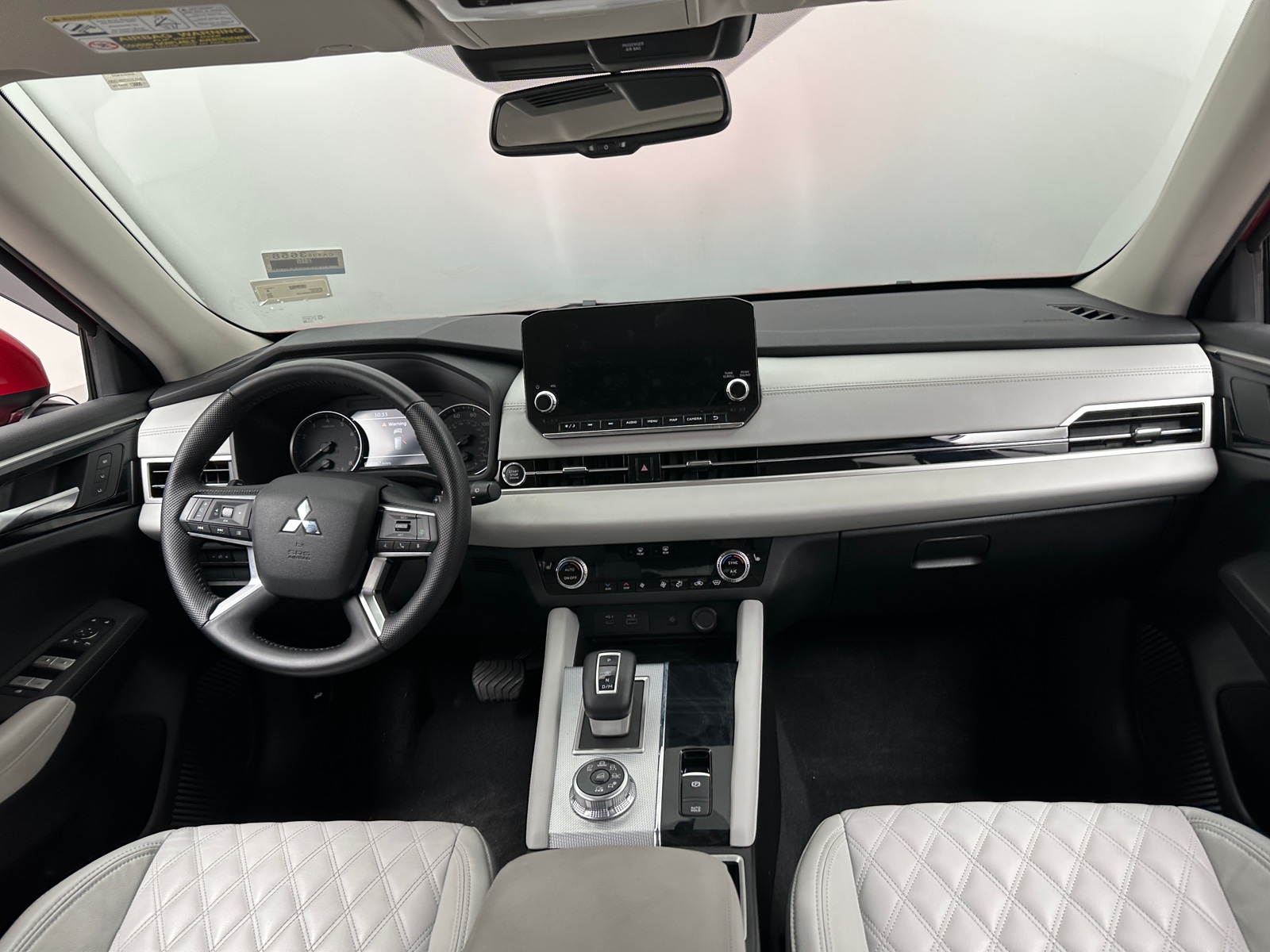 Thumbnail: 2022 Mitsubishi Outlander - 2