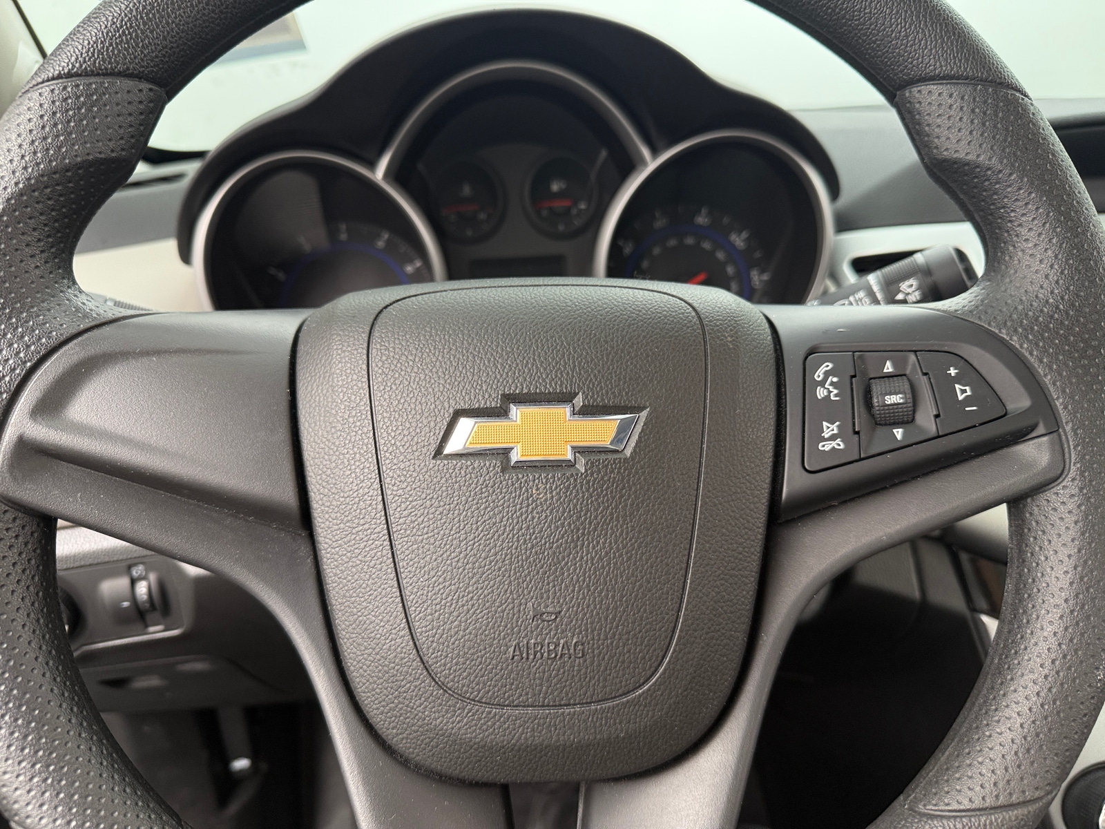 Thumbnail: 2016 Chevrolet Cruze - 5
