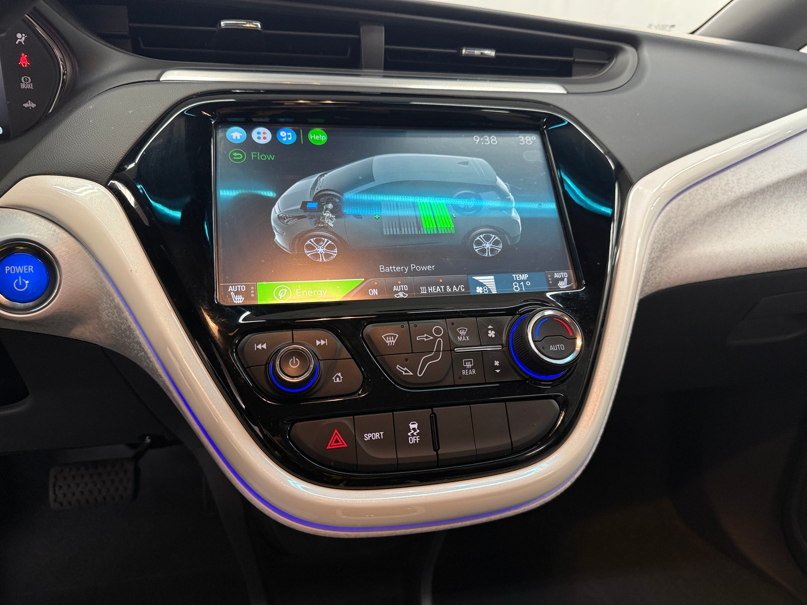 Thumbnail: 2017 Chevrolet Bolt EV - 3