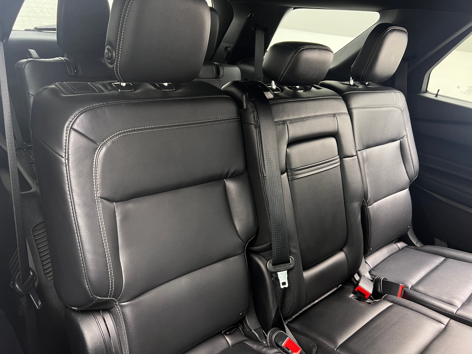 Thumbnail: 2020 Ford Explorer - 5