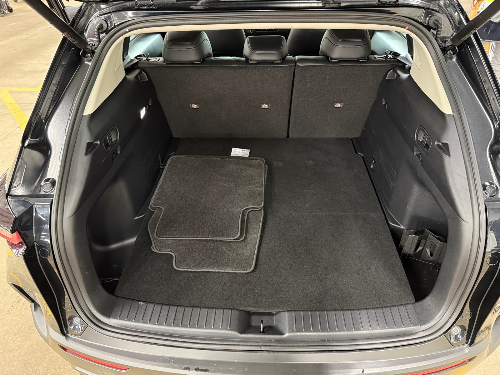 Thumbnail: 2023 Mazda CX-50 - 6