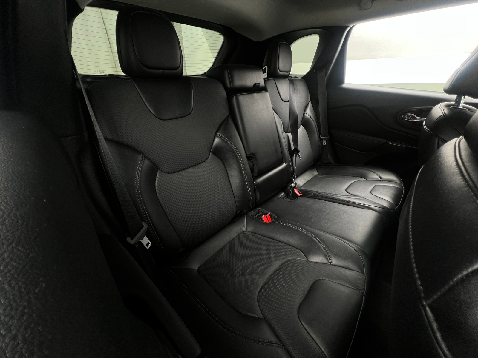 Thumbnail: 2023 Jeep Cherokee - 5