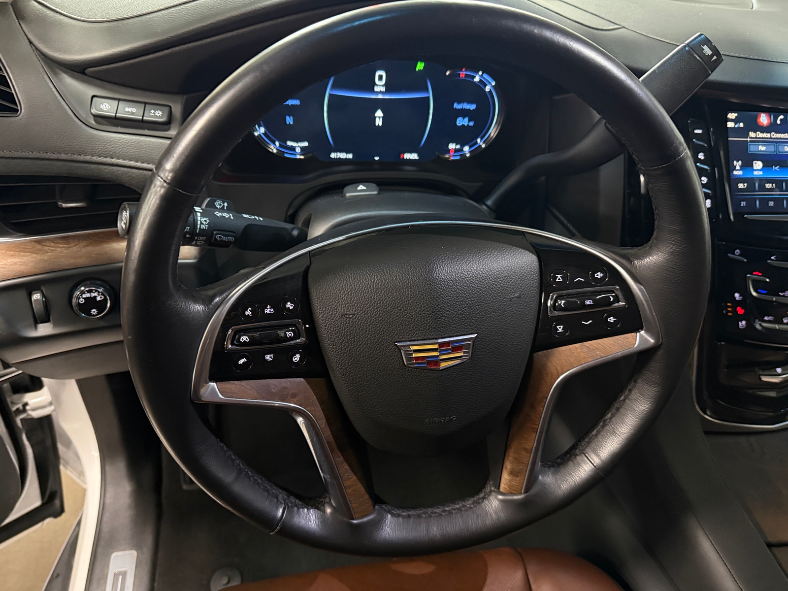 Thumbnail: 2019 Cadillac Escalade - 4