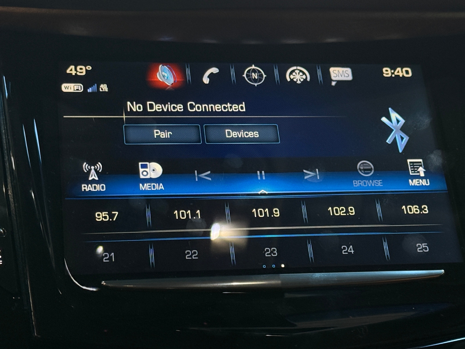 Thumbnail: 2019 Cadillac Escalade - 3