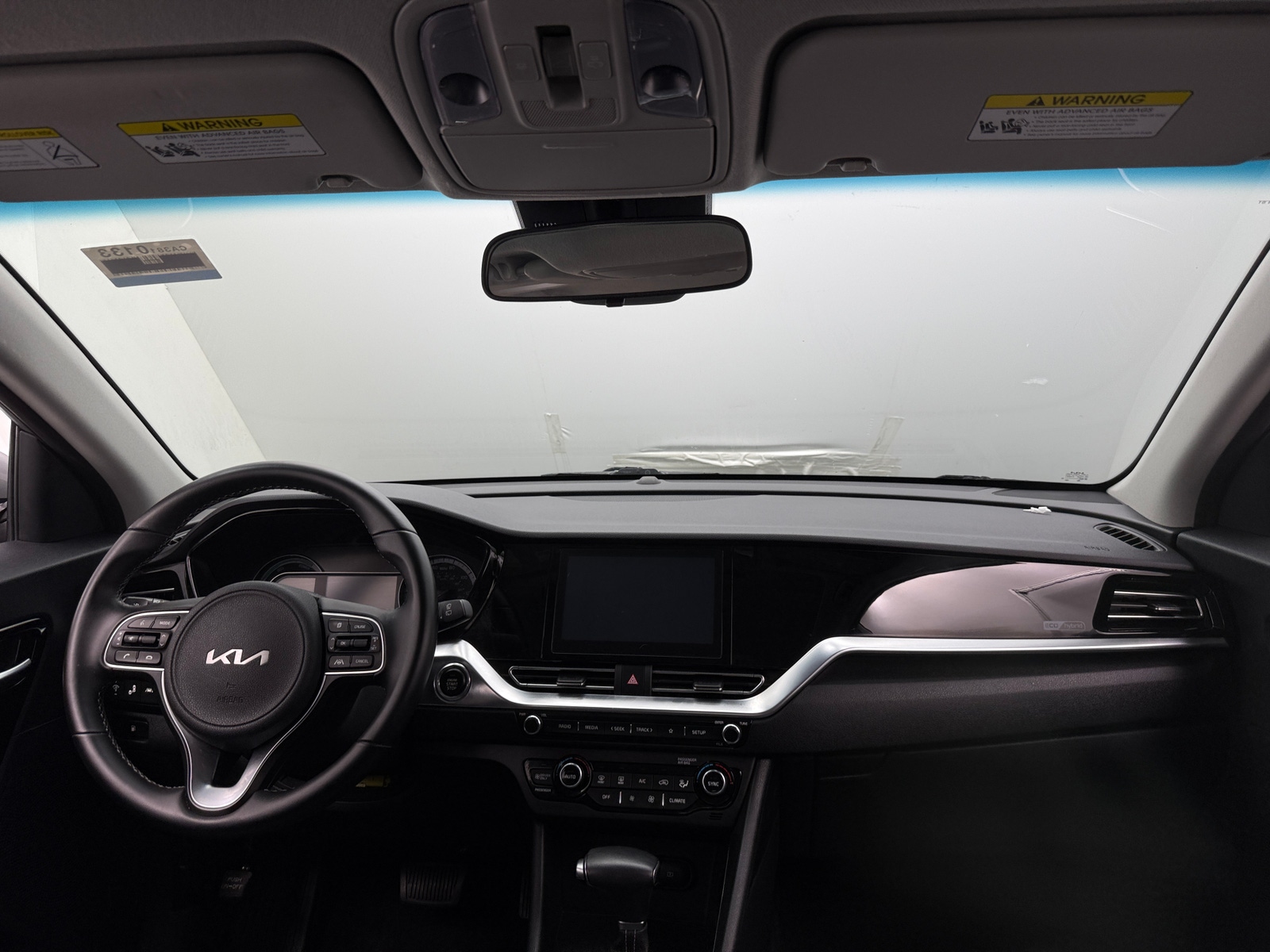 Thumbnail: 2022 Kia Niro - 3