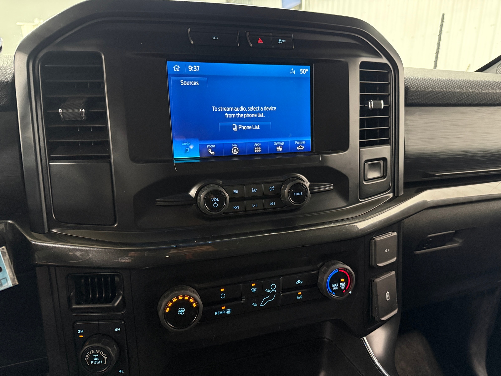 Thumbnail: 2021 Ford Econoline - 4