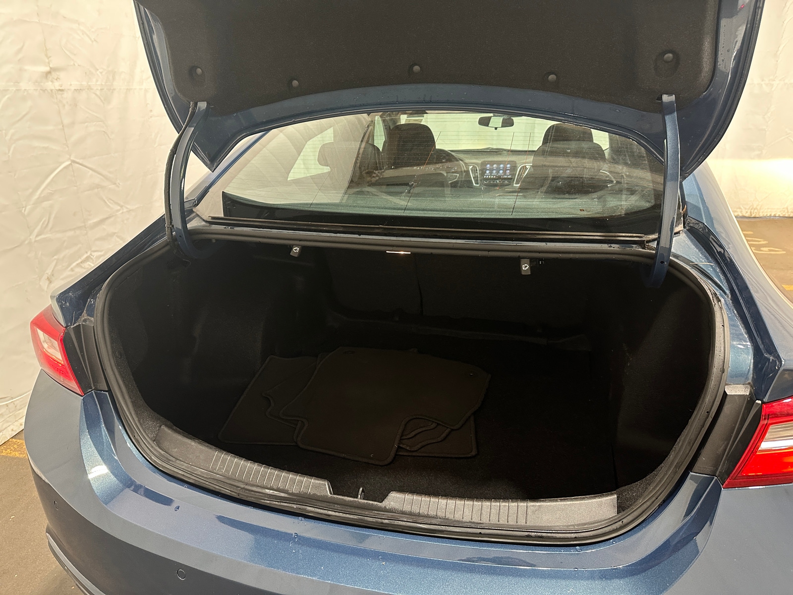 Thumbnail: 2024 Chevrolet Malibu - 7